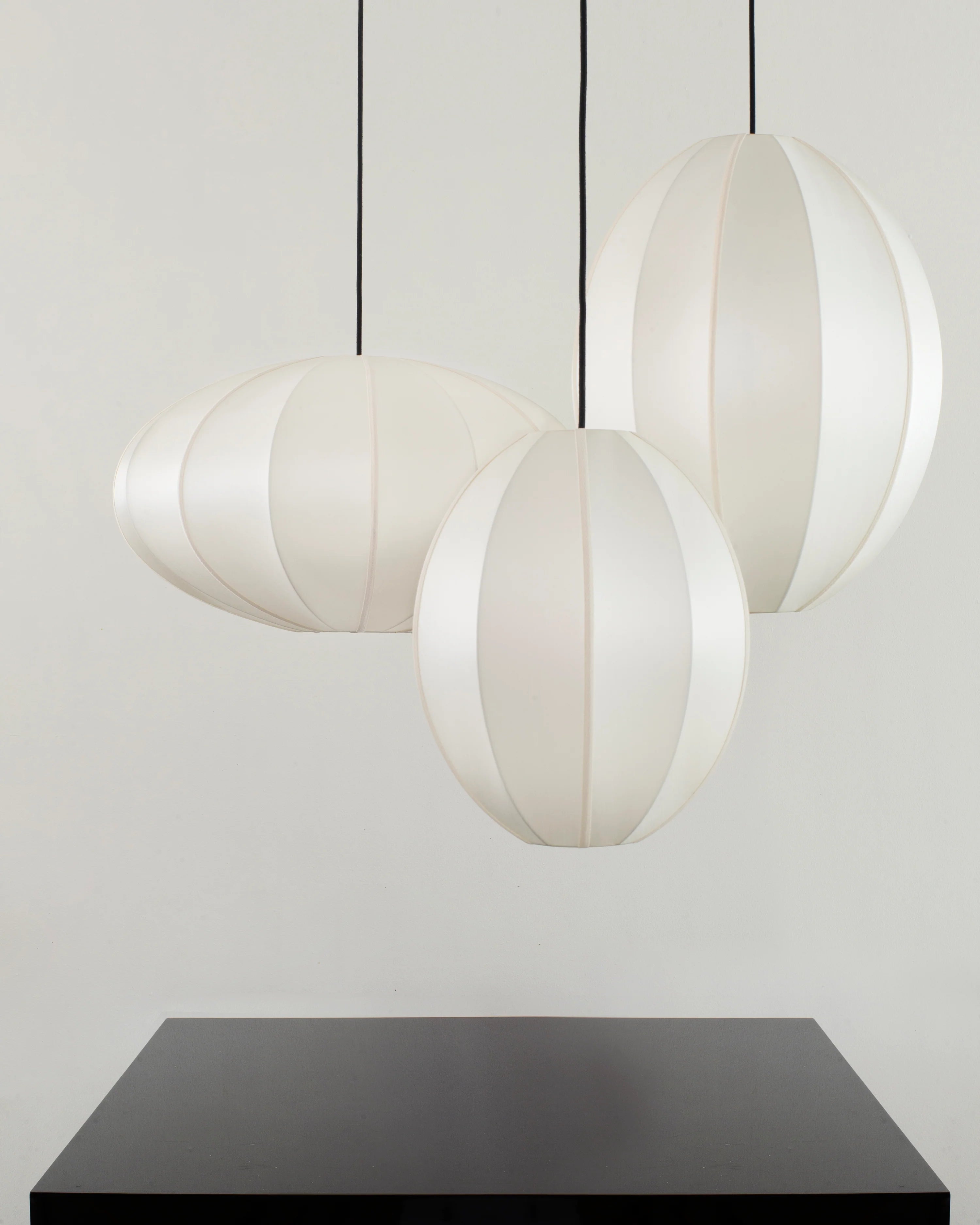 Oval lampshade broken white