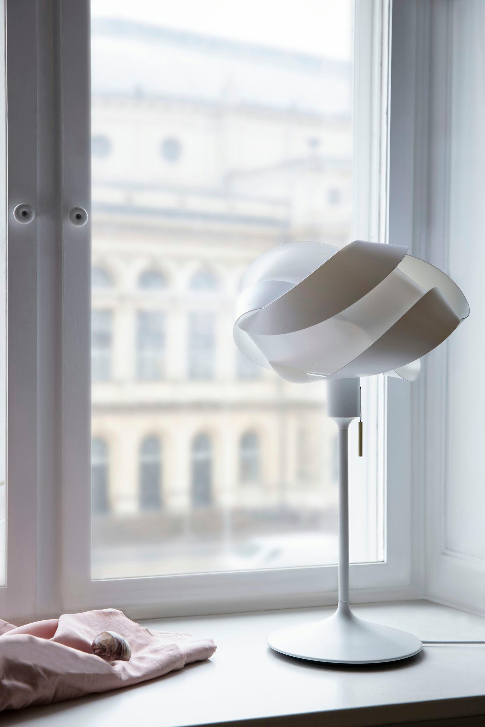 Podstawa lampy stołowej SANTE TABLE biały UMAGE Eye on Design