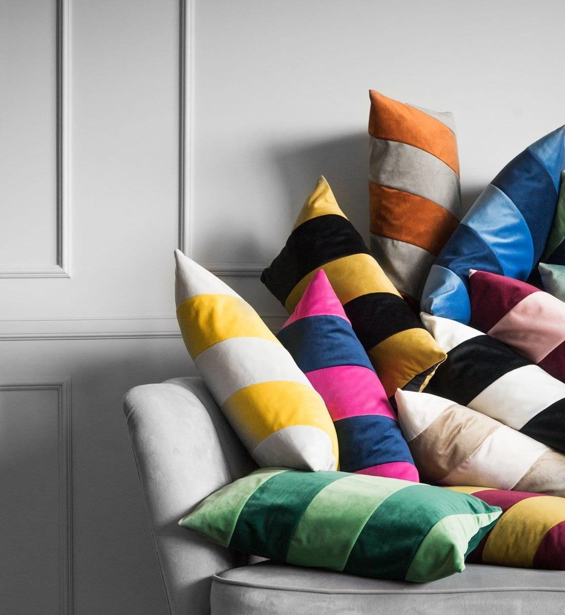 Poduszka dekoracyjna STRIPES zielony Poduszkowcy Eye on Design