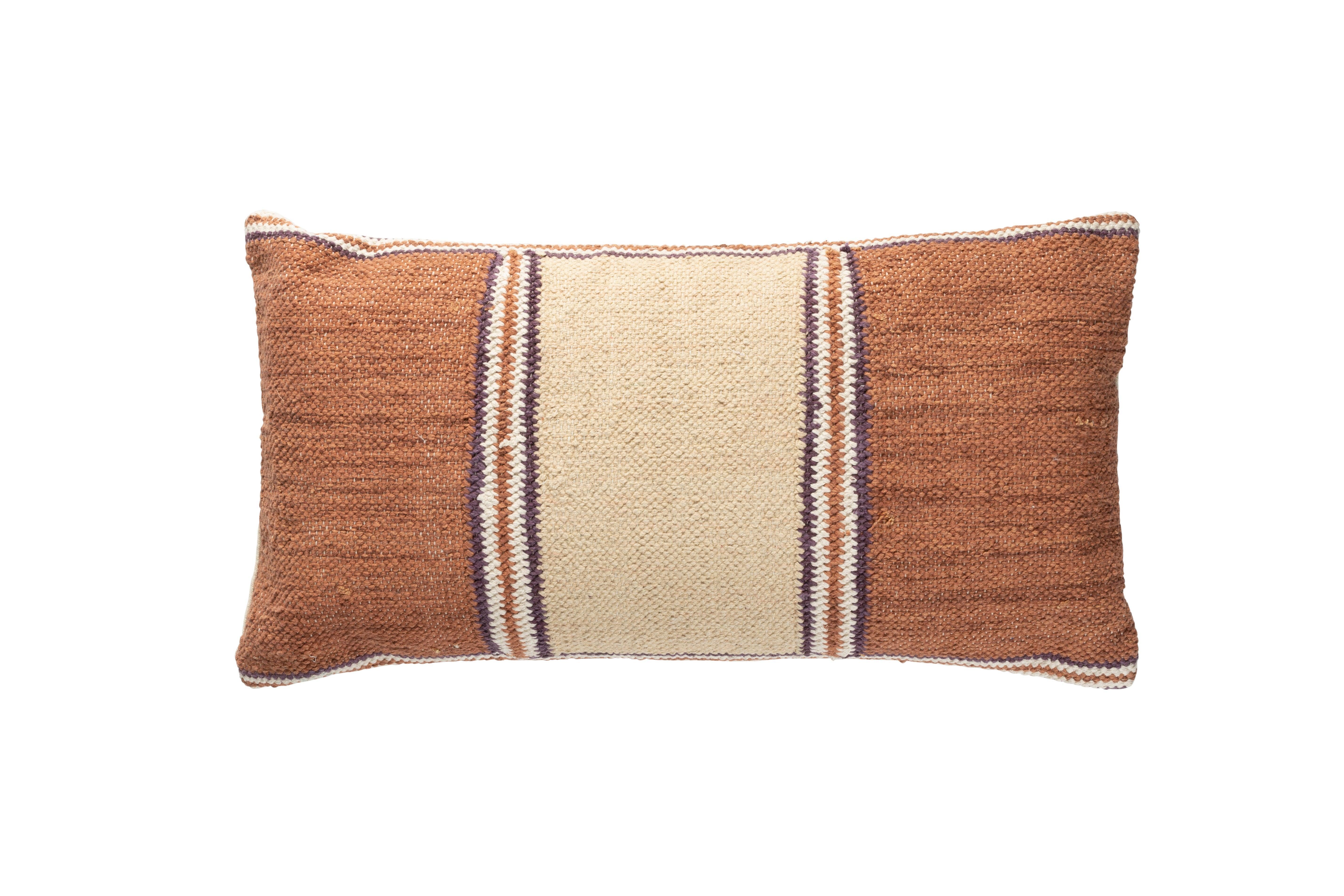 Gambit Pillow 60x30 Dutchbone Eye on Design