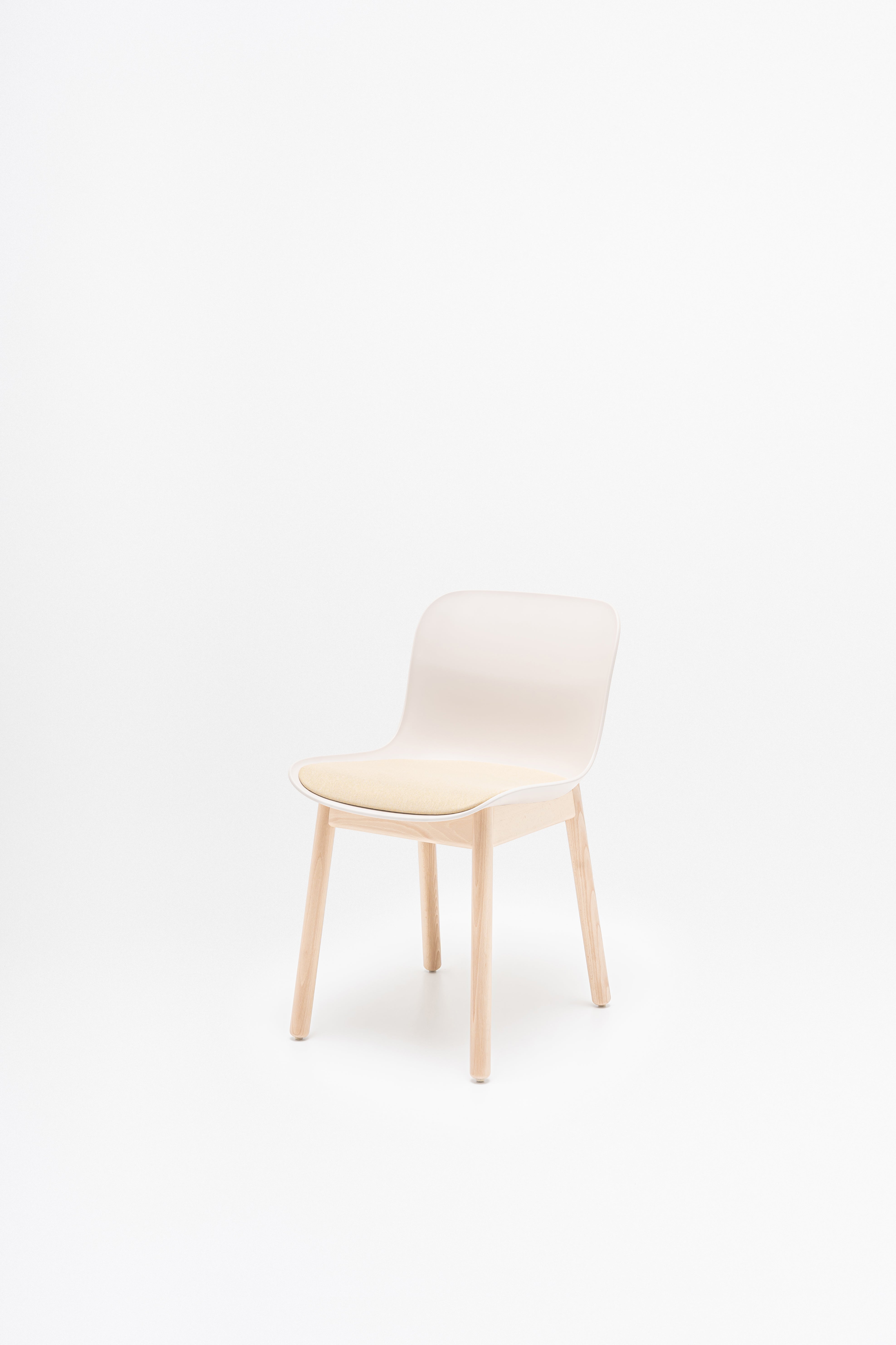 Chair Baltic 2 remix wooden base