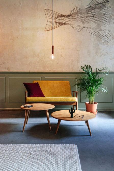 Sofa FOX żółty w tkaninie Shine Velvet Mustard 366 concept Eye on Design