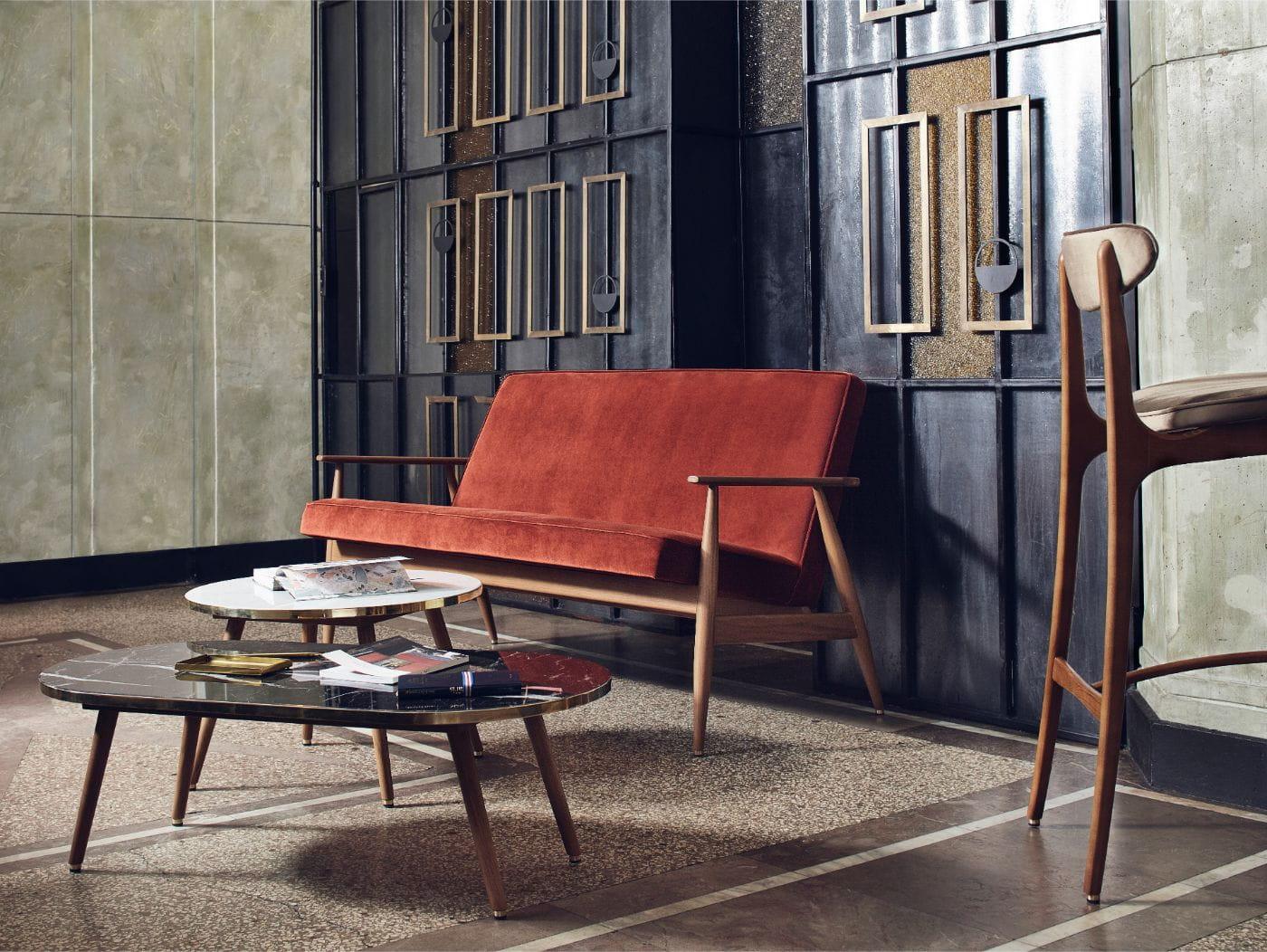 Sofa FOX żółty w tkaninie Shine Velvet Mustard 366 concept Eye on Design