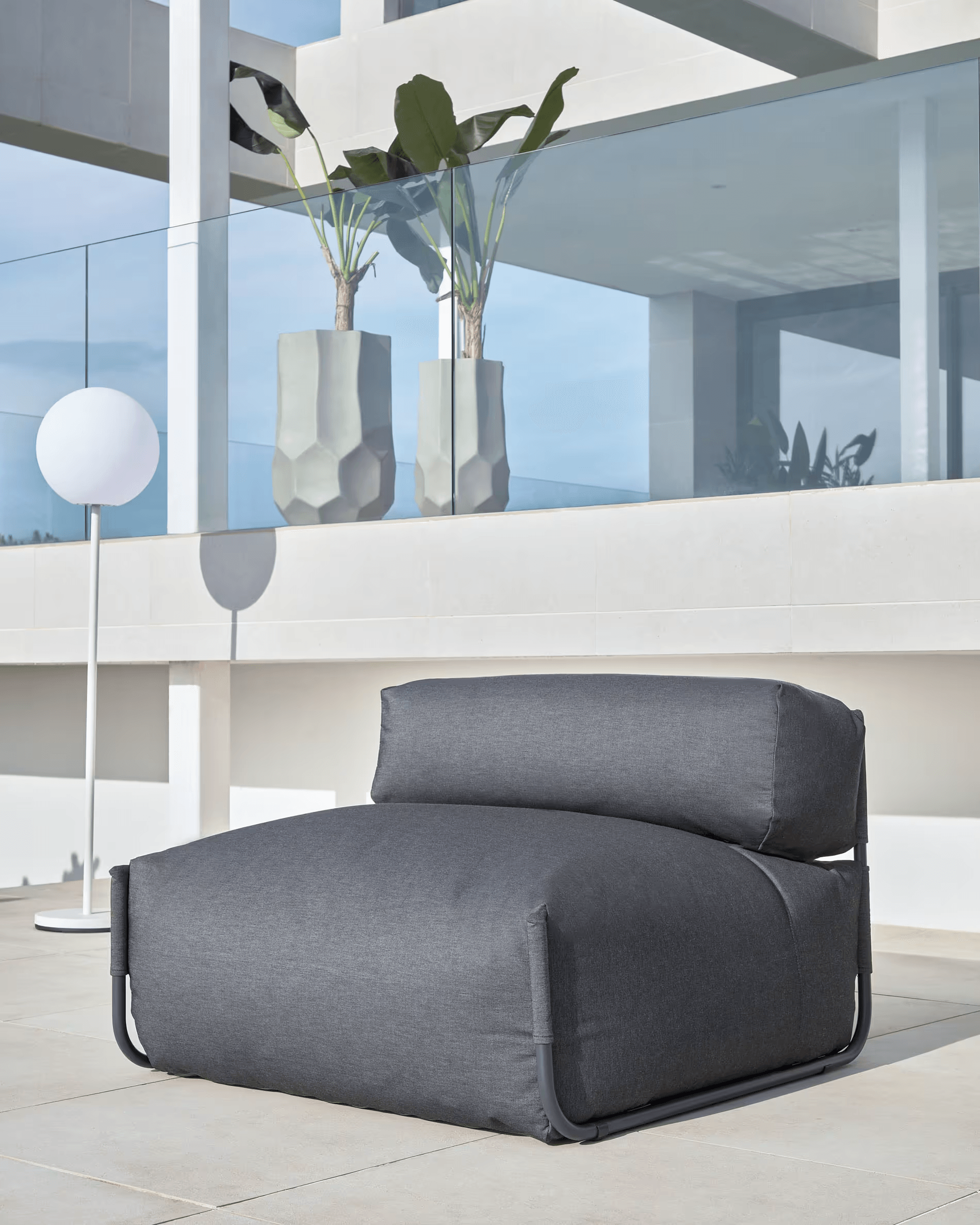 Sofa modułowa ogrodowa SQUARE - fotel ciemnoszary La Forma Eye on Design
