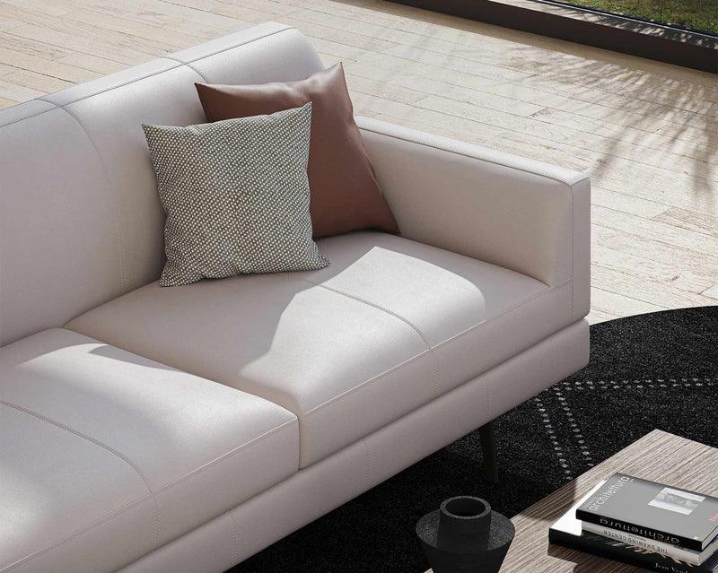 Sofa WARMOVER DIVANO biały Liu Jo Living Eye on Design