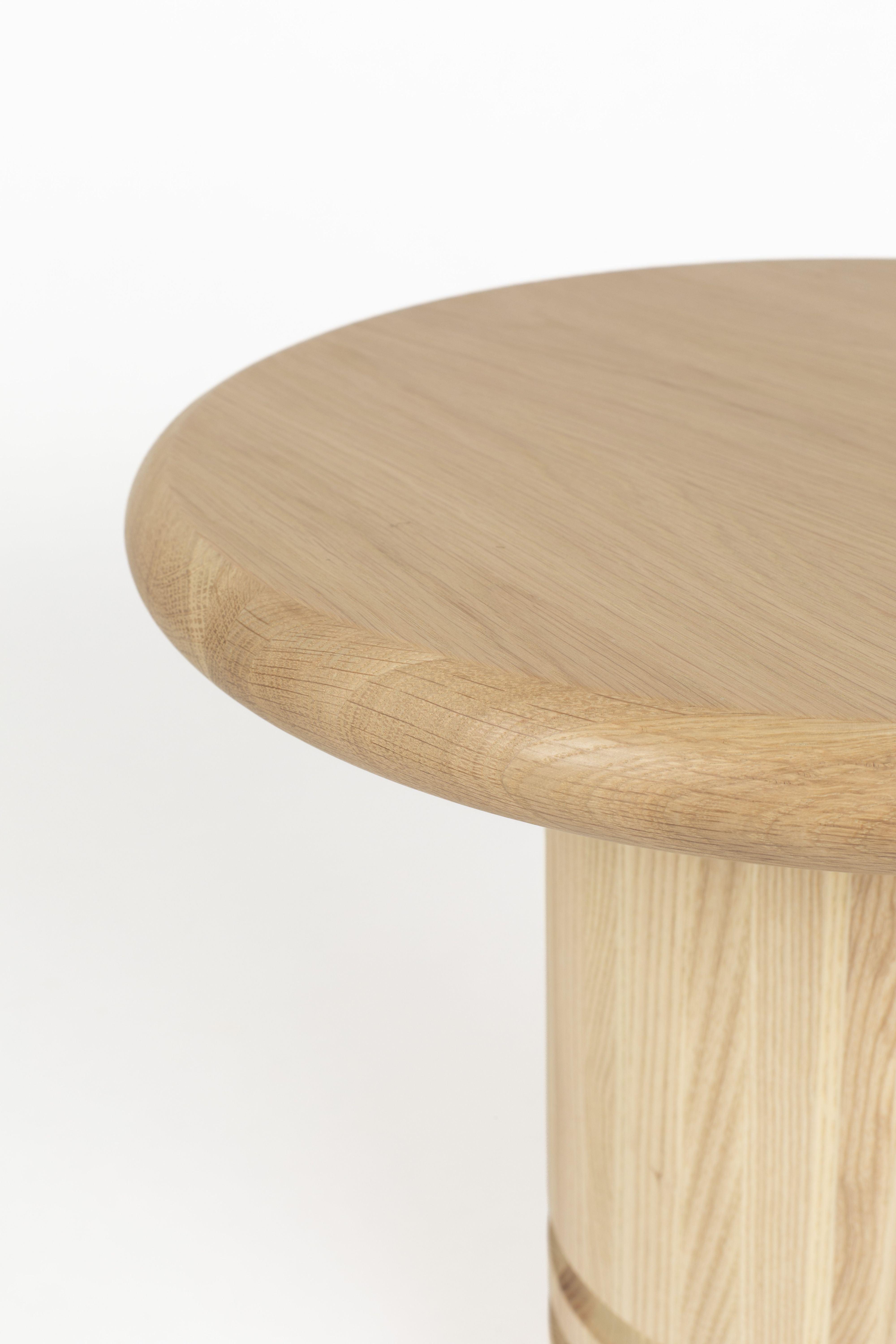 Stolik boczny CHUNK drewniany Zuiver Eye on Design