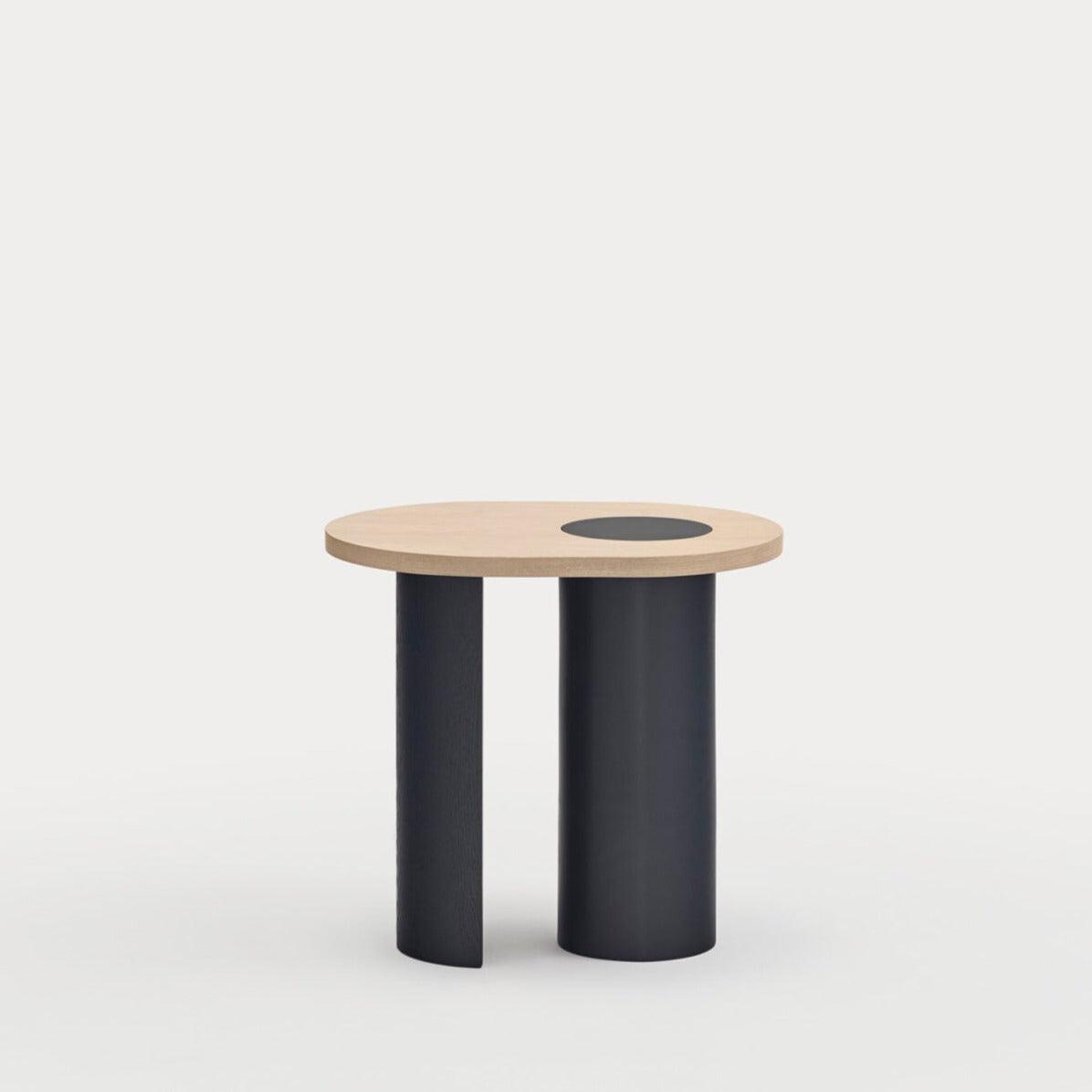 Stolik boczny NORI granatowy z jasnym blatem Teulat Eye on Design