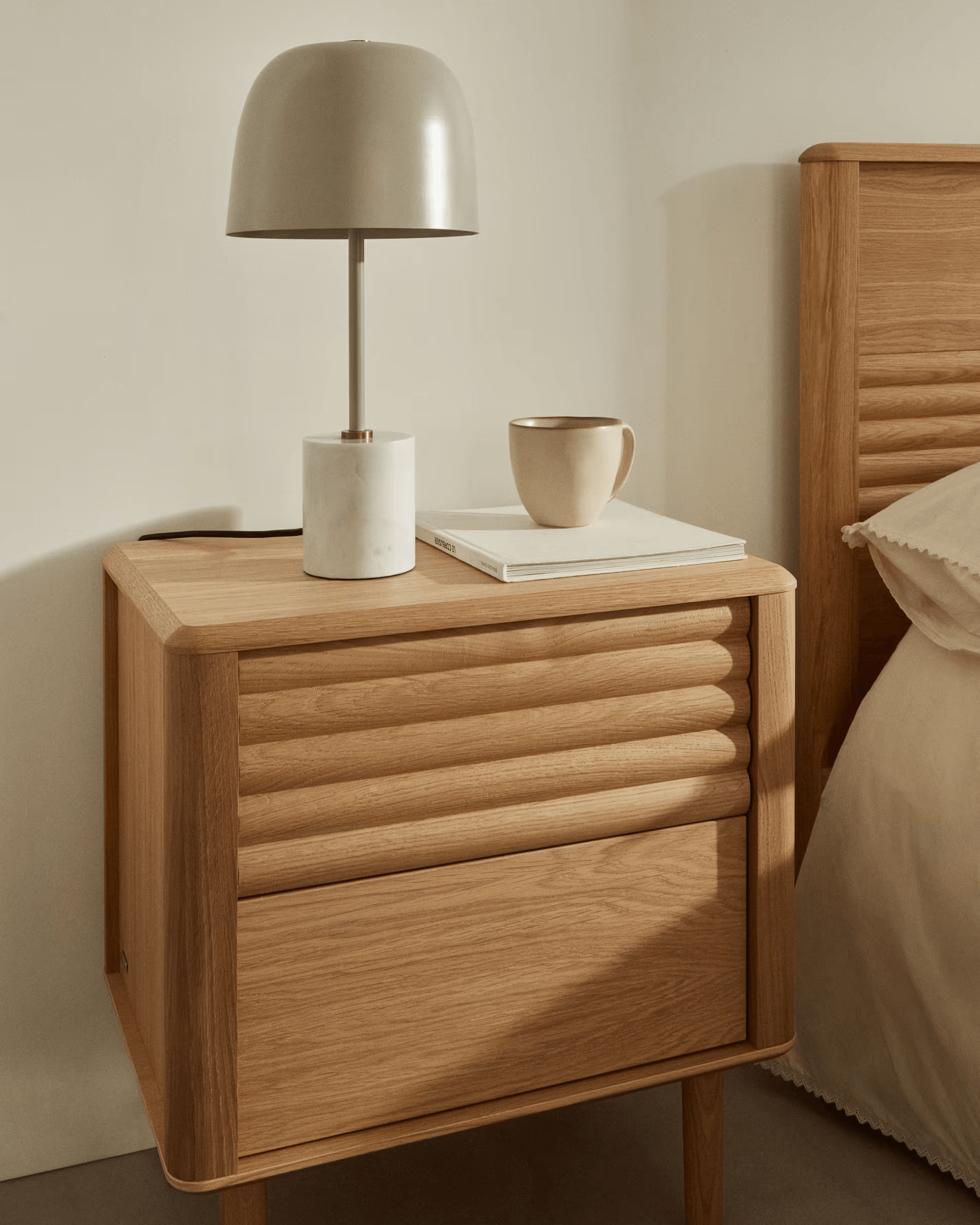 Szafka nocna LENON fornir dębowy La Forma Eye on Design