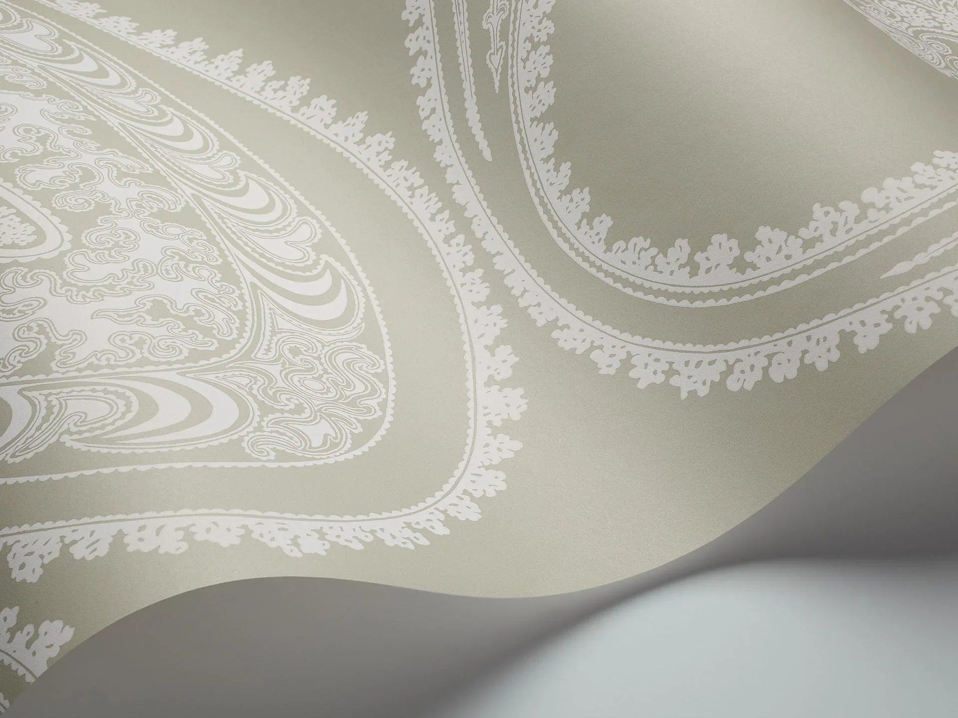 Tapeta CONTEMPORARY COLLECTION - Rajapur jasna oliwka Cole & Son Eye on Design