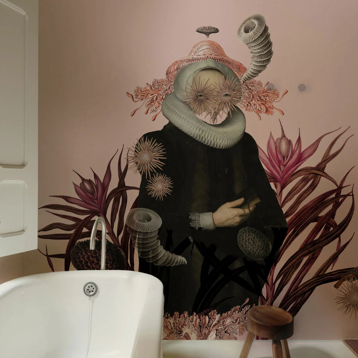 Non-woven wallpaper LADY MEDUSA pink