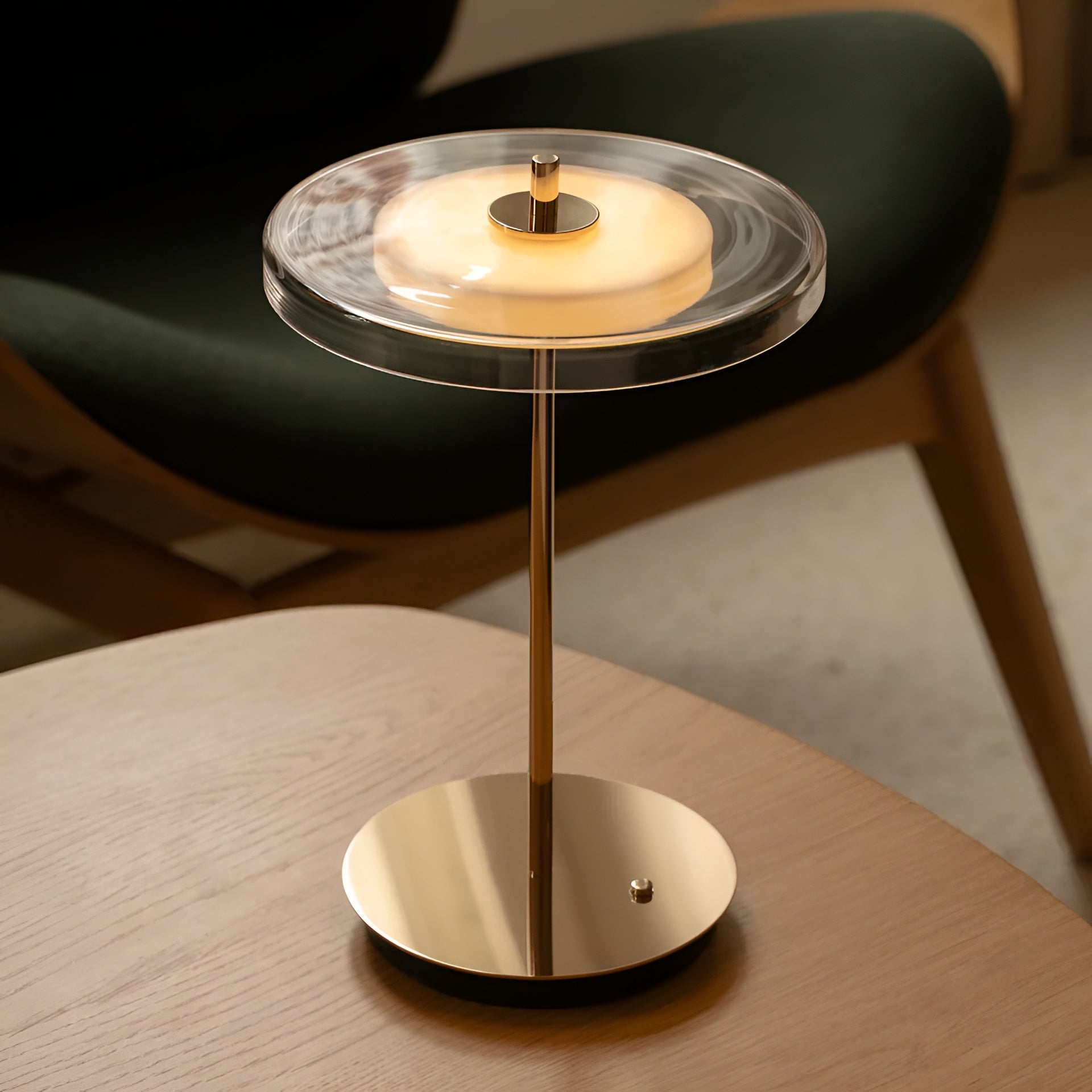 Portable lamp ASTERIA GLASS MOVE transparent with a golden base