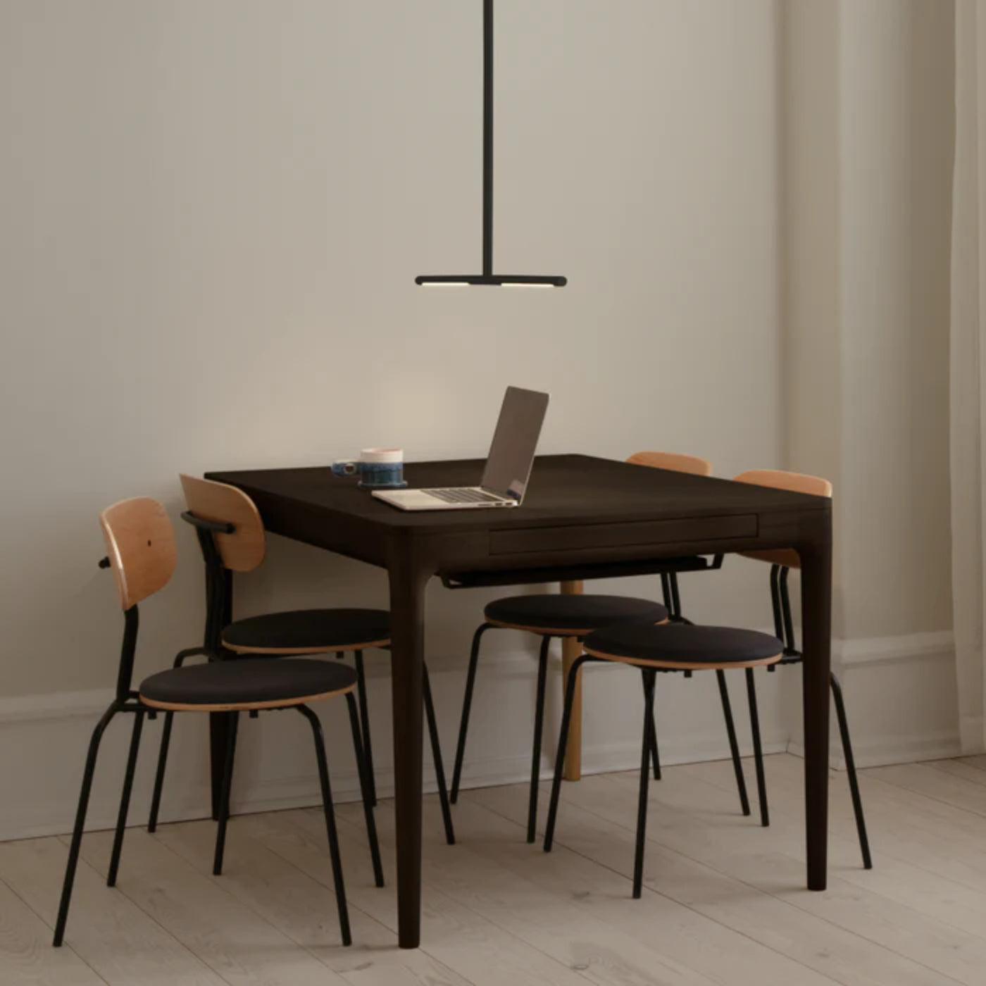 HEART'N'SOUL extendable table dark oak