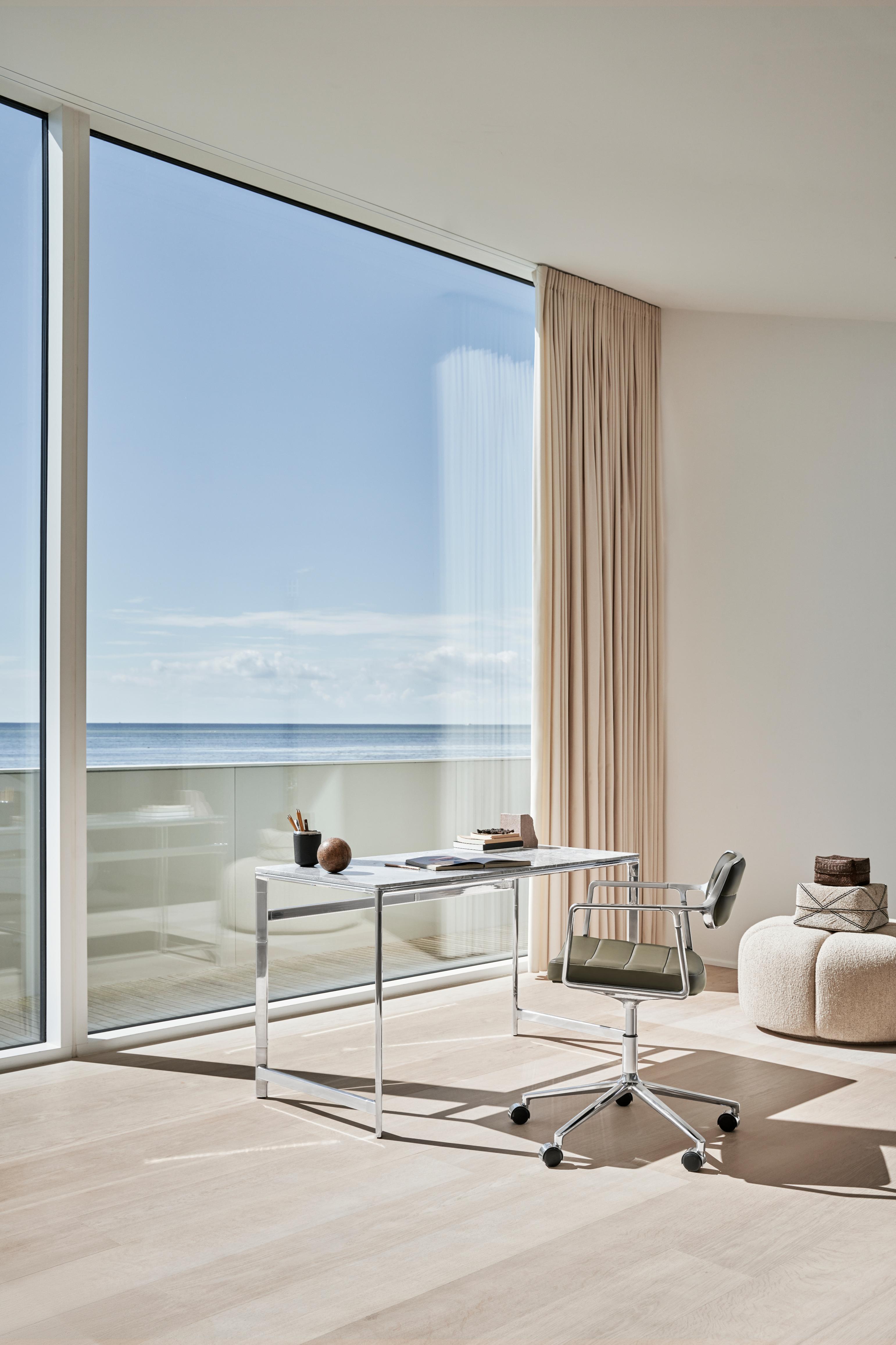 Office chair 453+ green leather with metal base