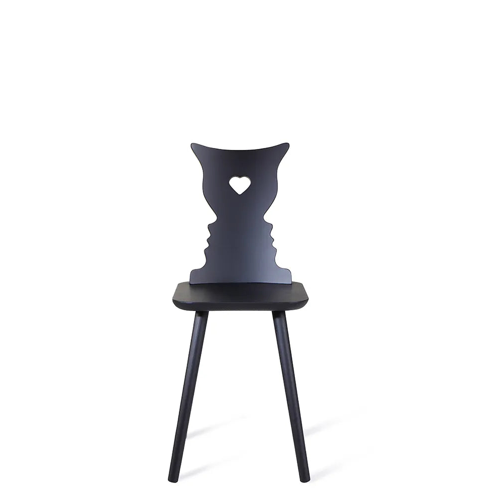 Chair in black