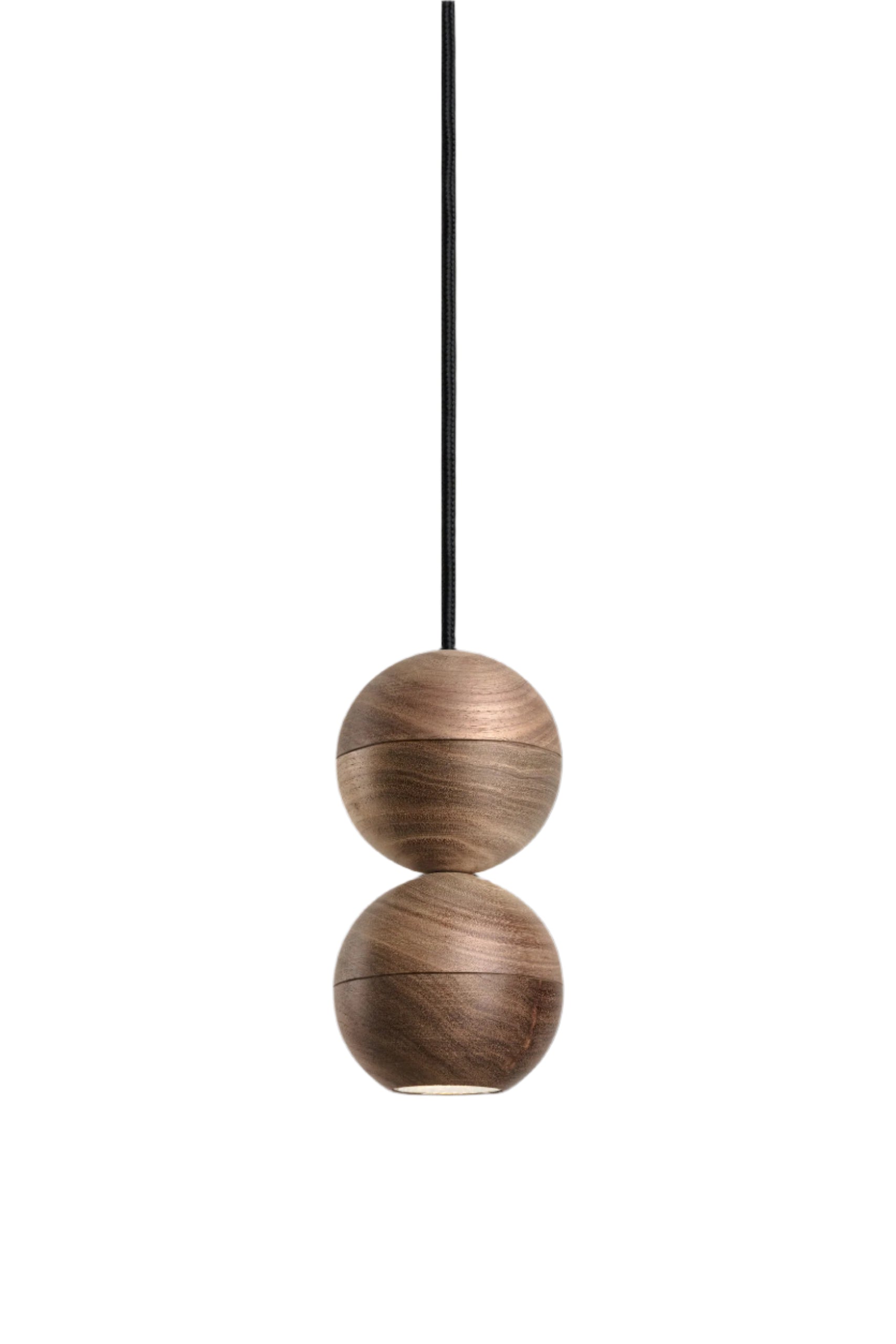 WOODOO Pendelleuchte aus massivem Nussbaumholz