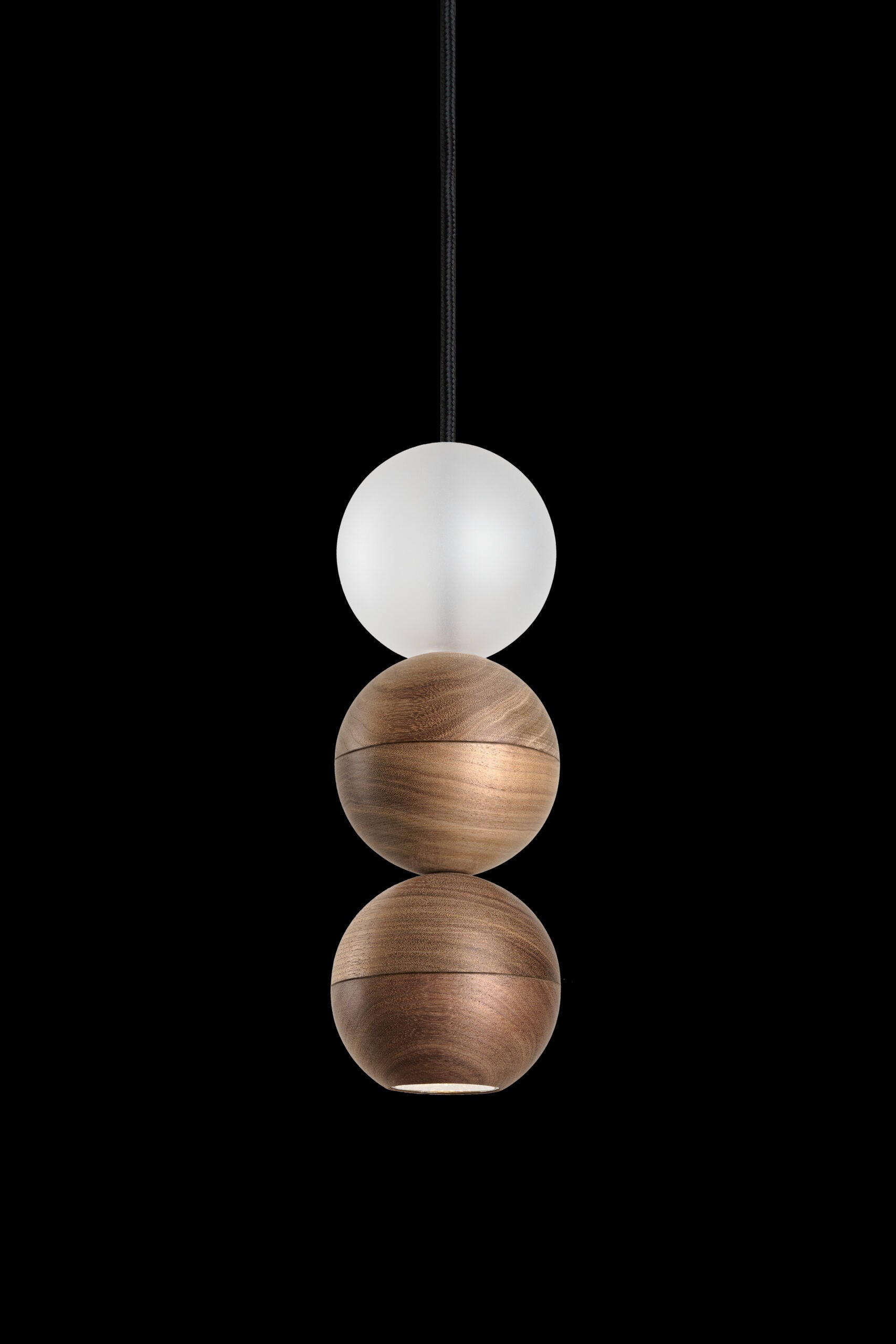 WOODOO GLASS Pendelleuchte aus massivem Walnussholz