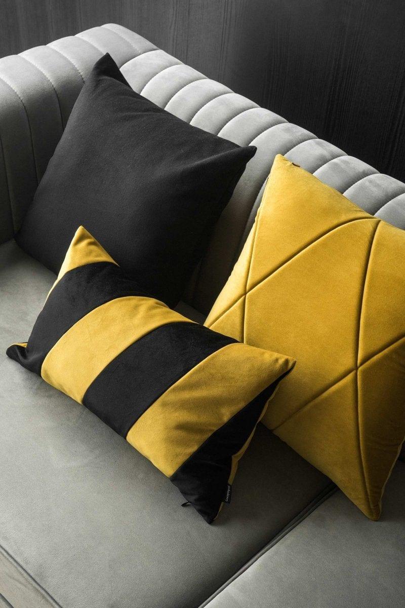 Zestaw 3 poduszek dekoracyjnych TOUCH + STRIPES czarno-złoty Poduszkowcy Eye on Design