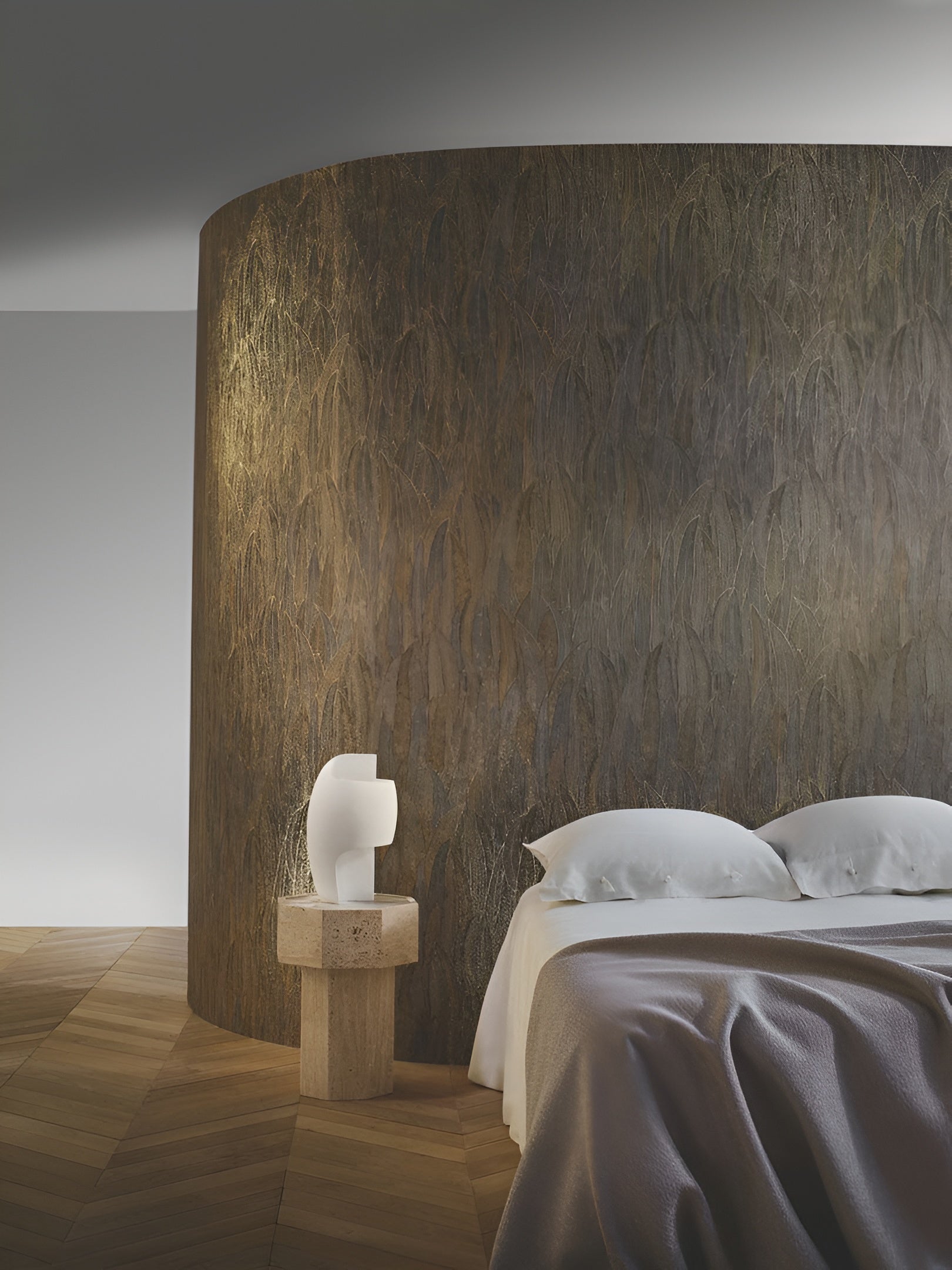 Tapete mit Pflanzenmotiv CINEREA - IVORY/GOLD Elfenbein mit Gold