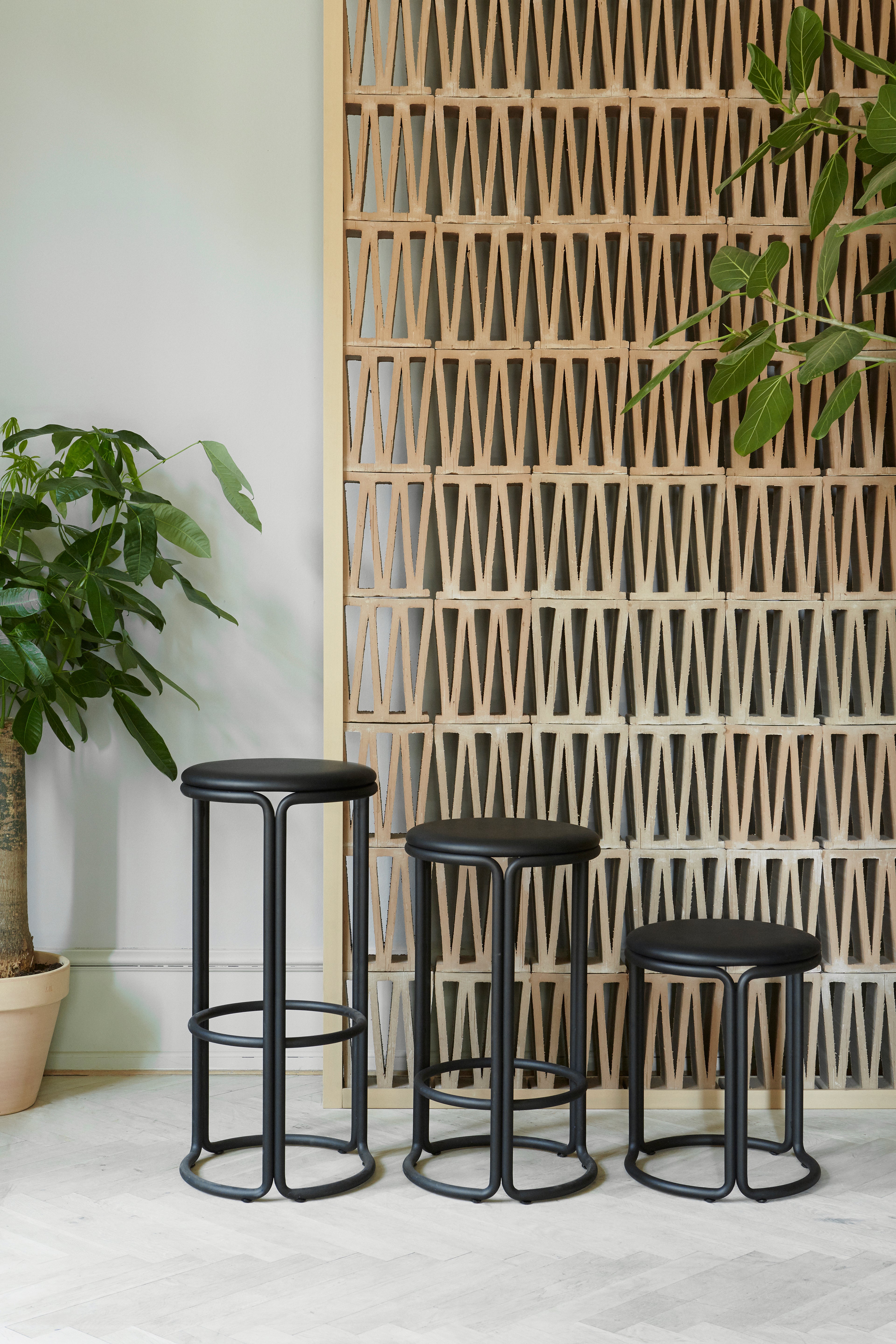 HARDIE black stool