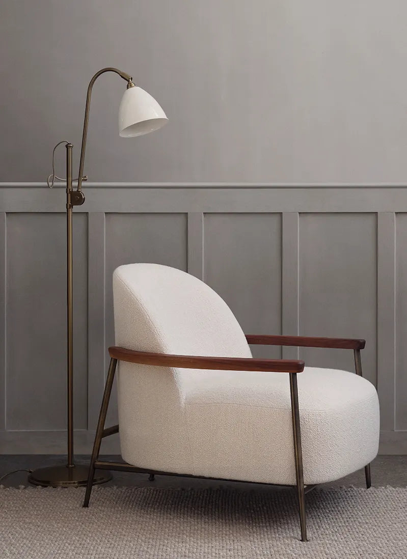 BESTLITE BL3 floor lamp in brass with a porcelain shade