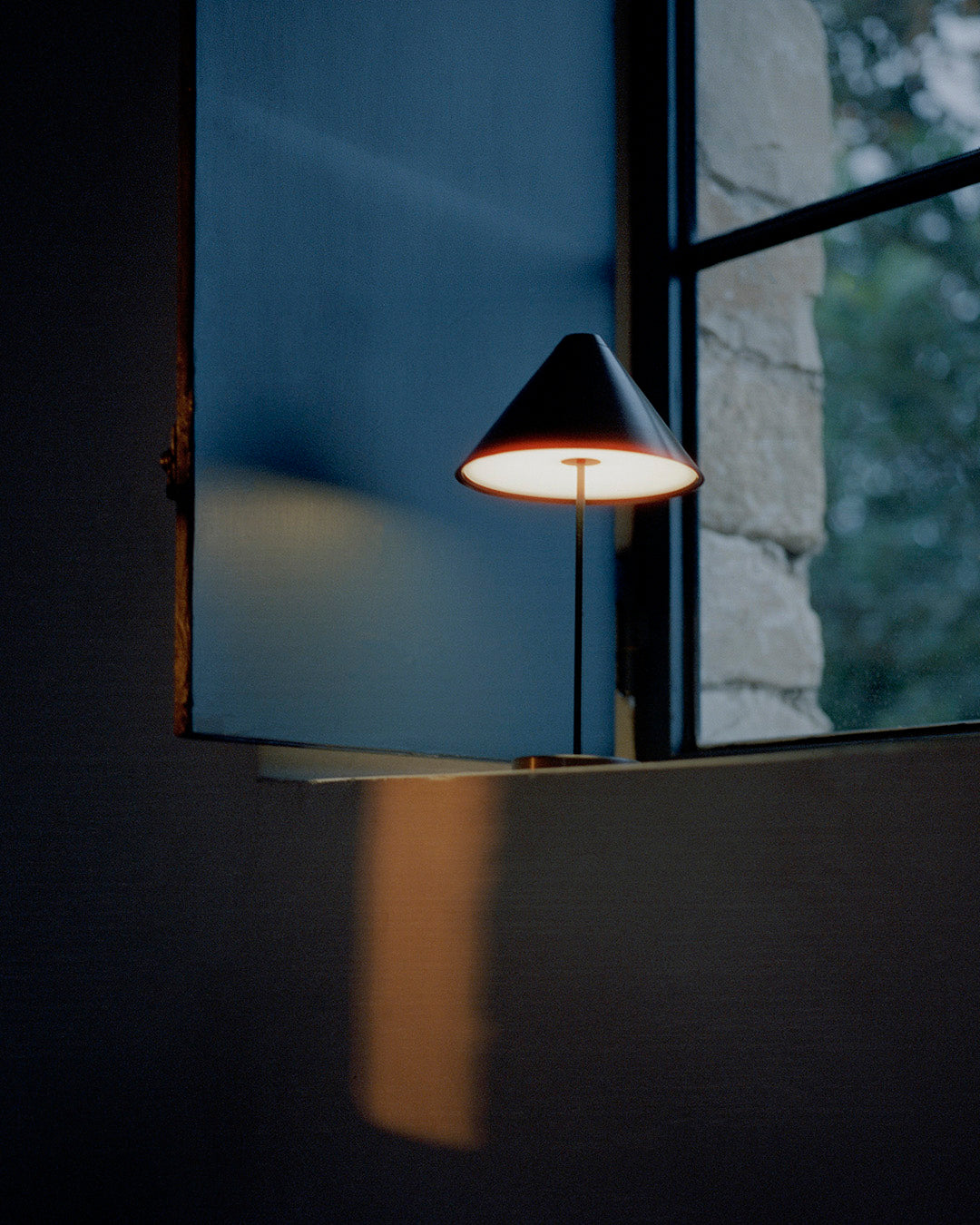 BROLLY BLACK STEEL LAMP LAMP