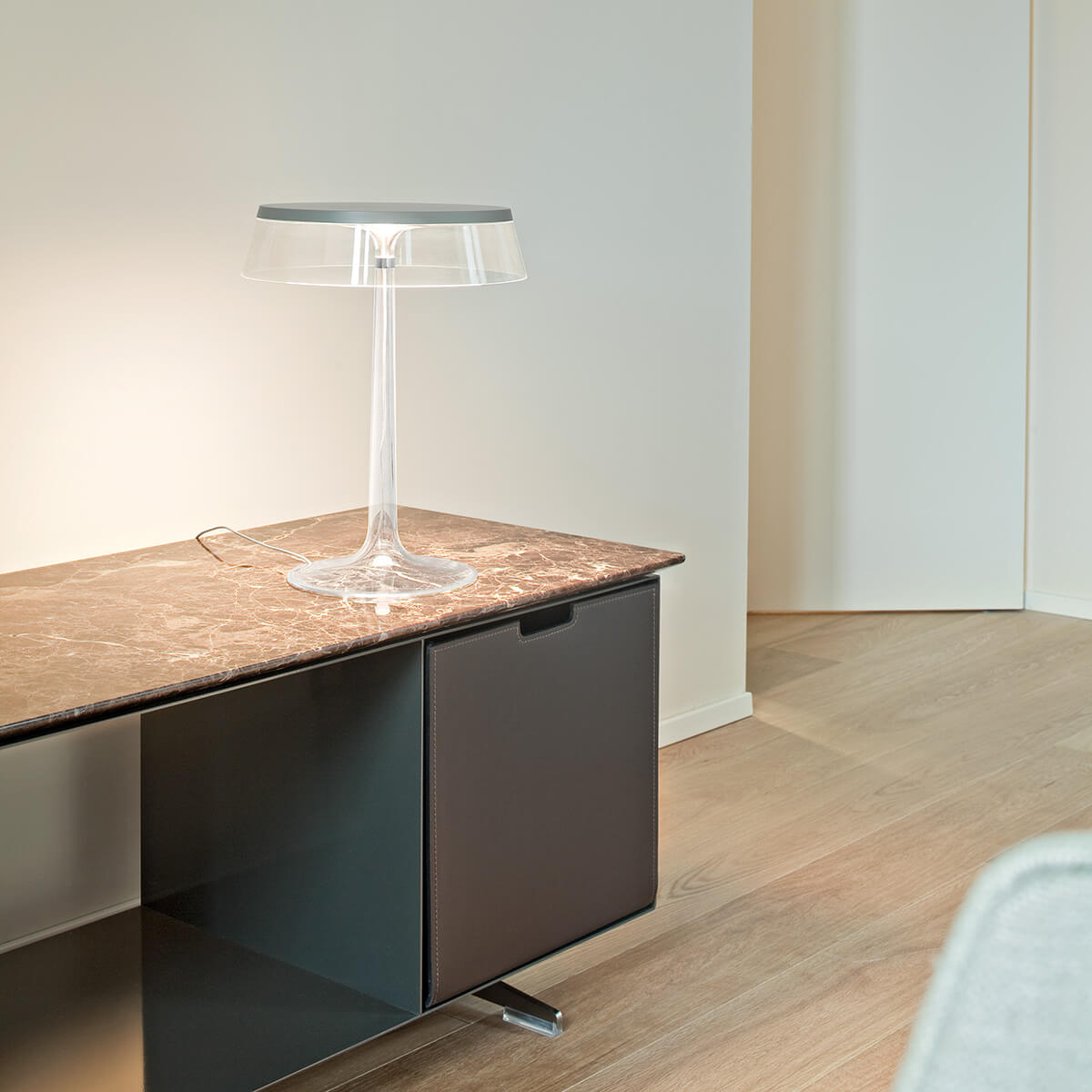 BON JOUR matte chrome table lamp with transparent shade