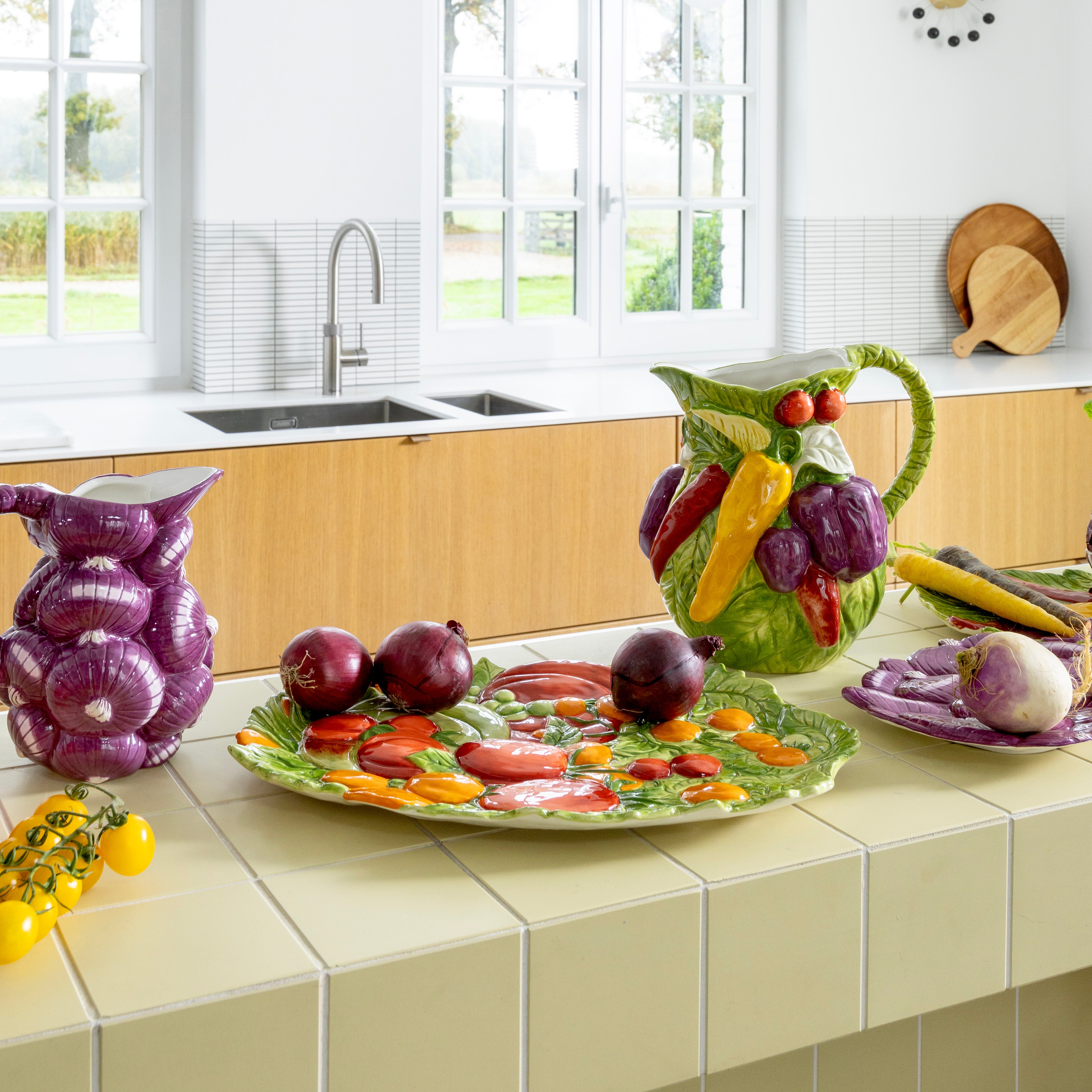 LEGUME PEPPER green jug with yellow and red