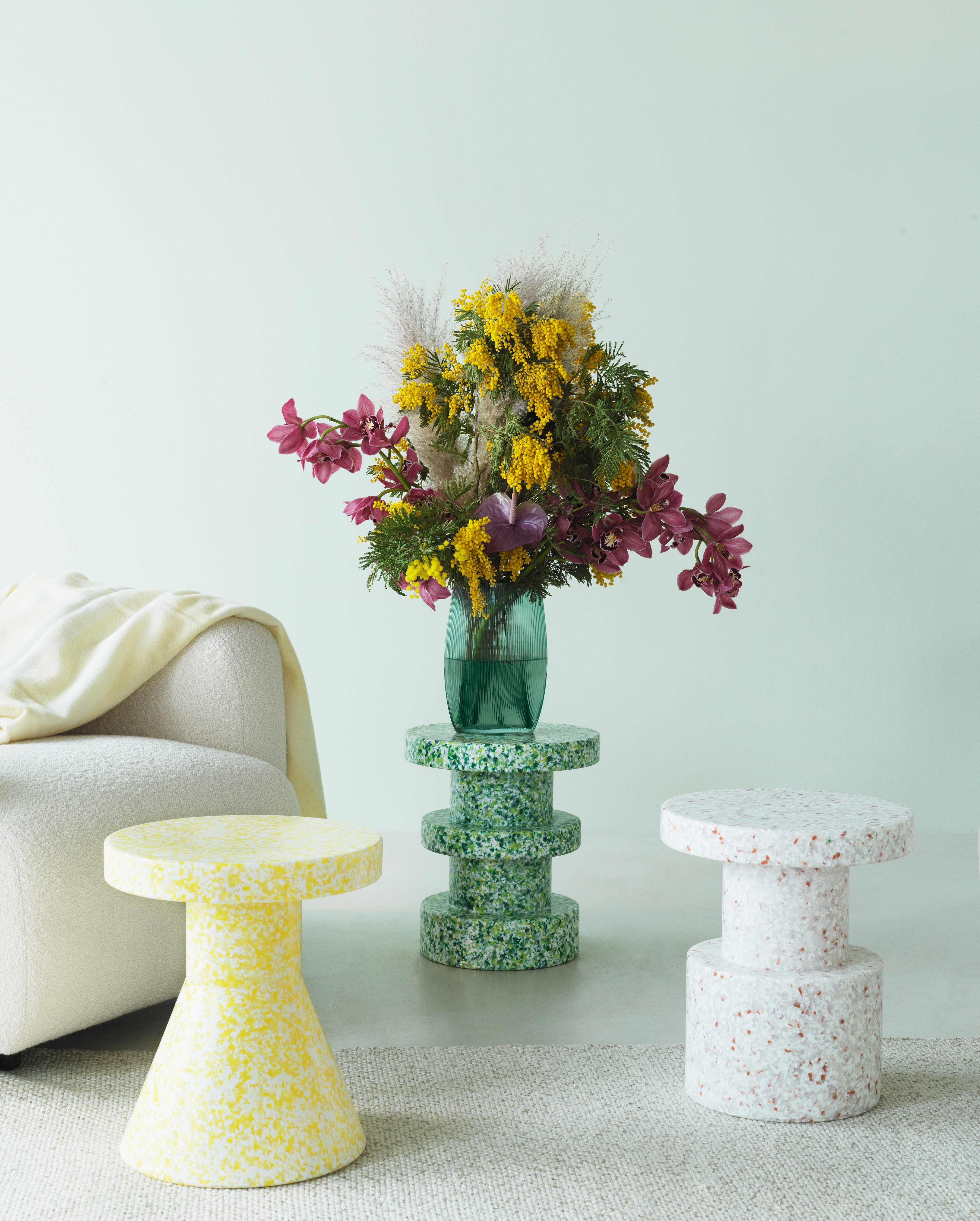 TIDE blue vase