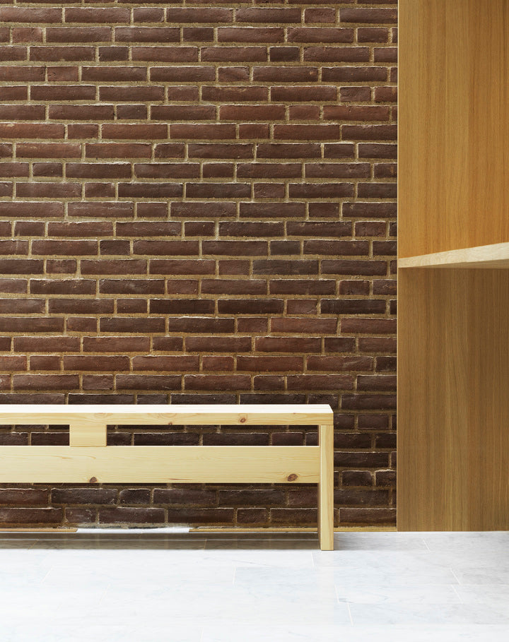 Stretch pine bench