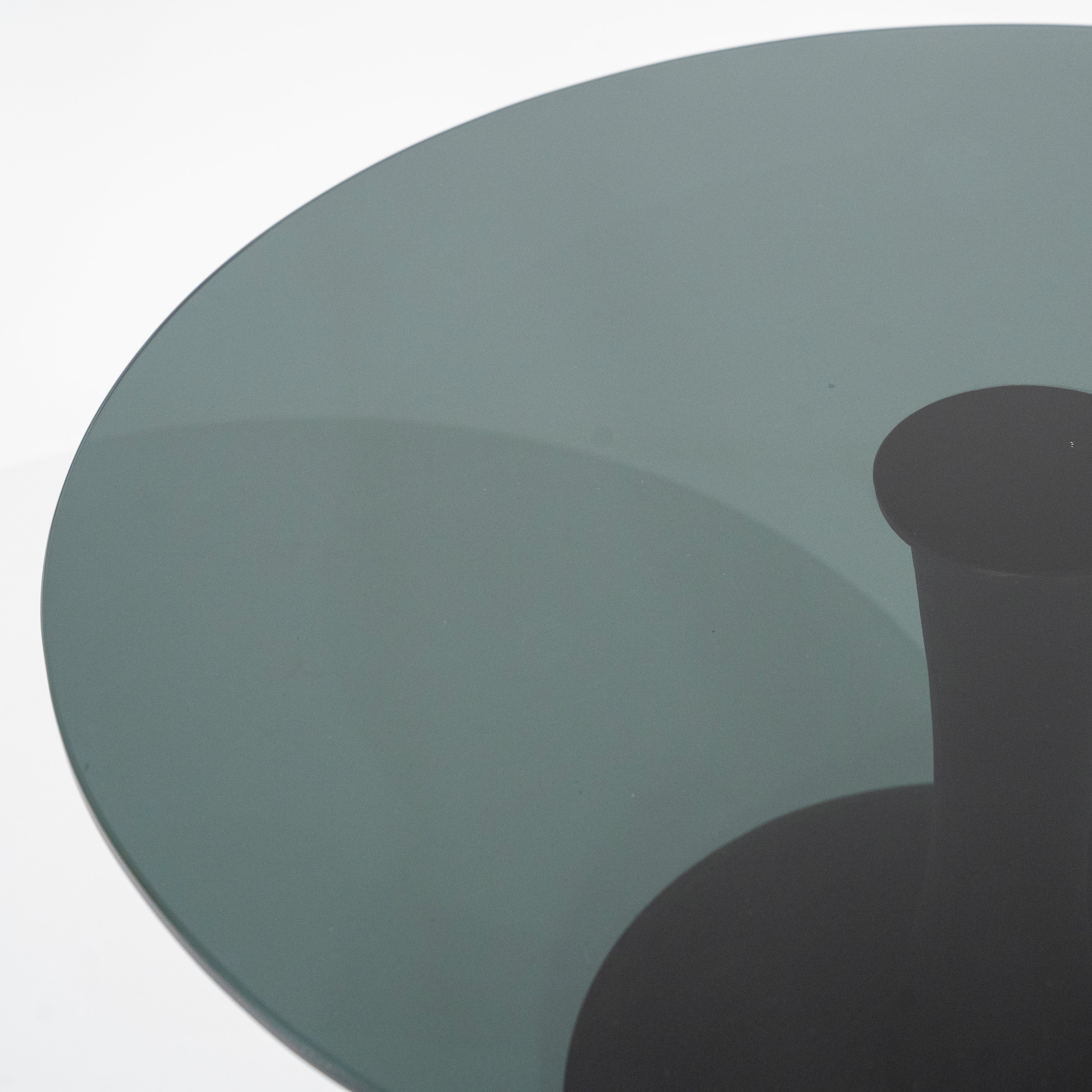 Couchtisch BOOGIE aus Glas und schwarzem Mangoholz