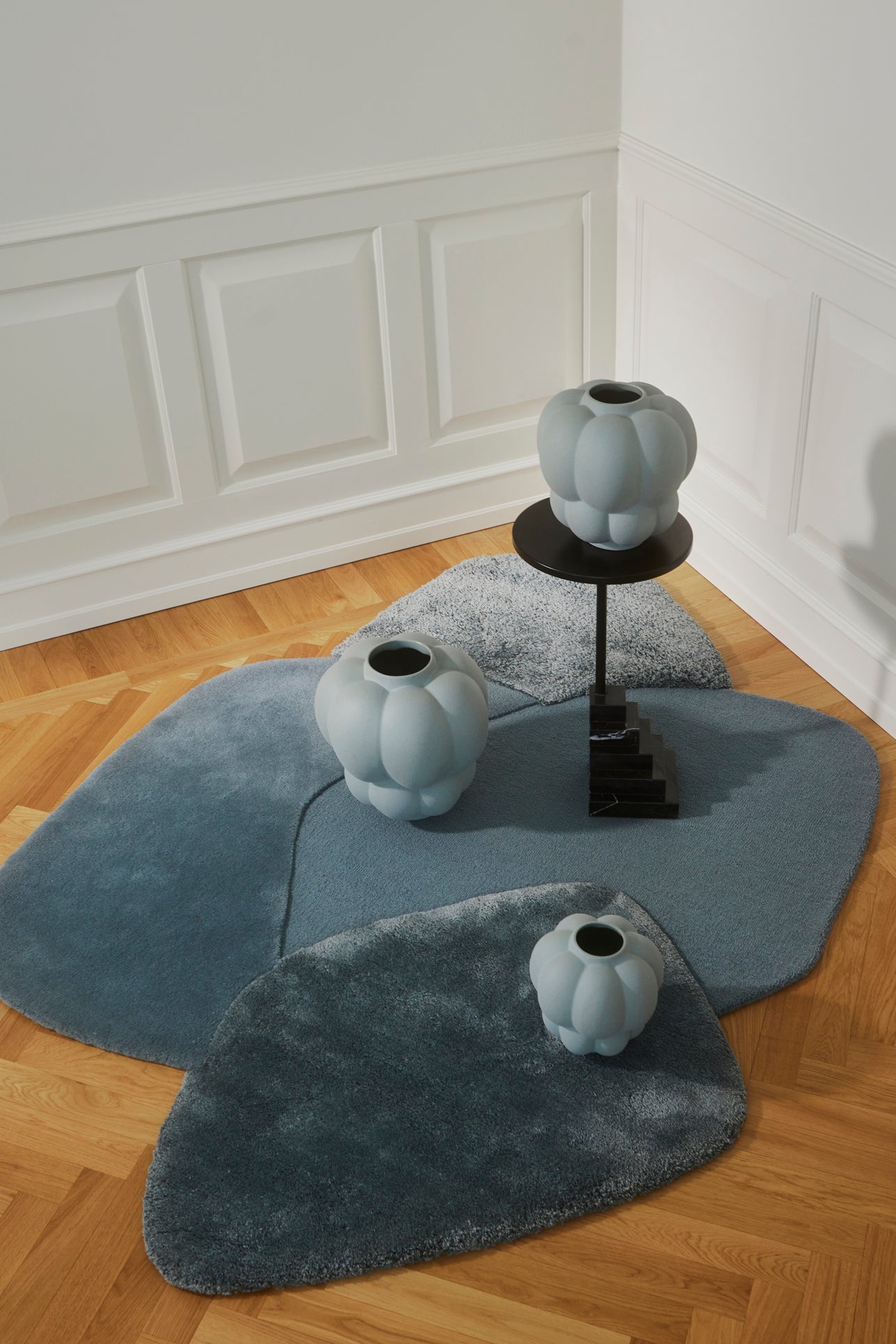 MOLA blue rug