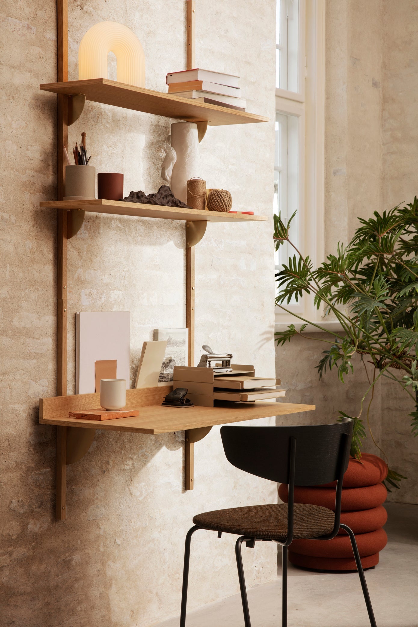 Table lamp VUELTA Milk glass