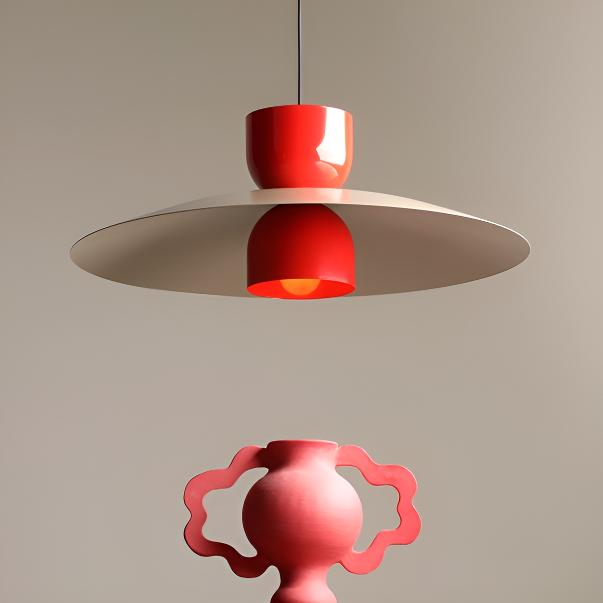 Beige nutta hanging lamp with red