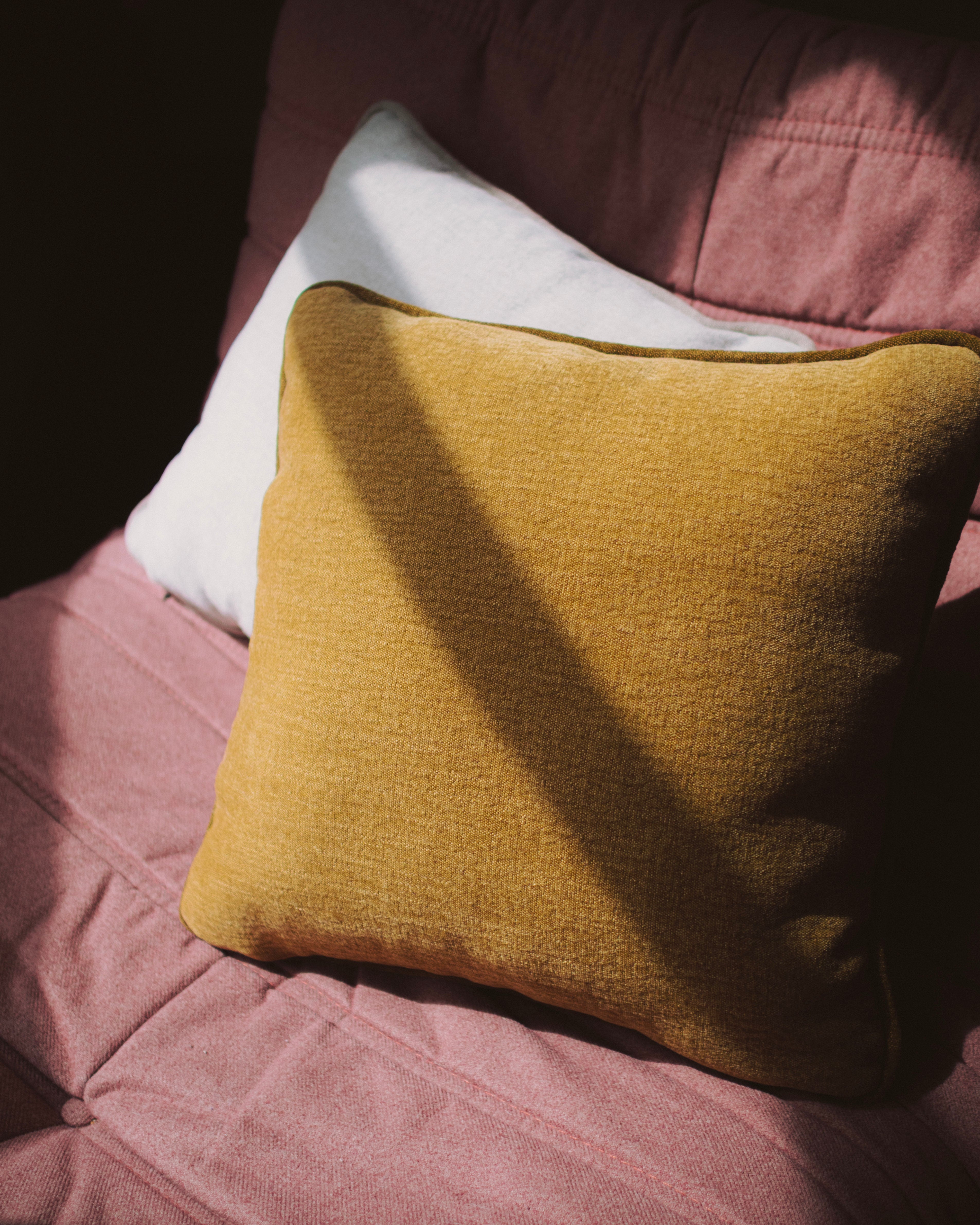 Miu Cushion – 35 x 35 cm