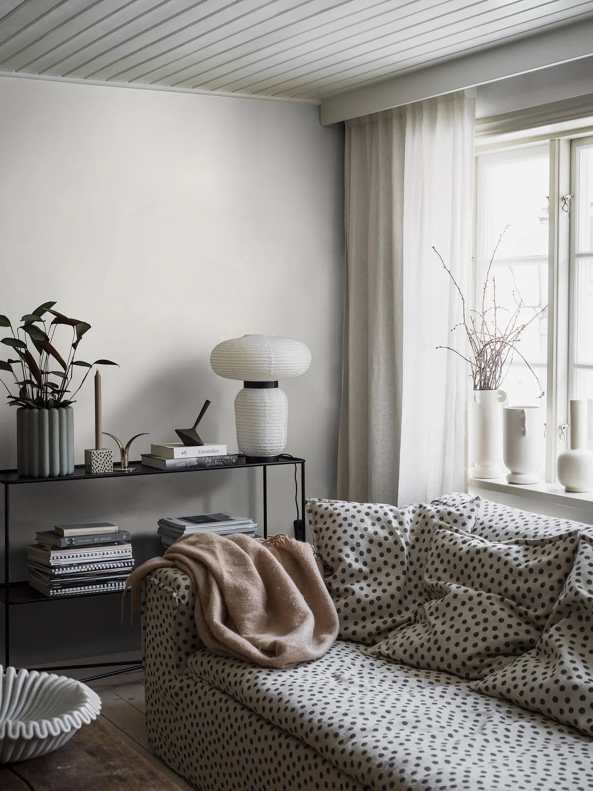 Structural wallpaper imitating linen LINEN - WHITE LINEN broken white