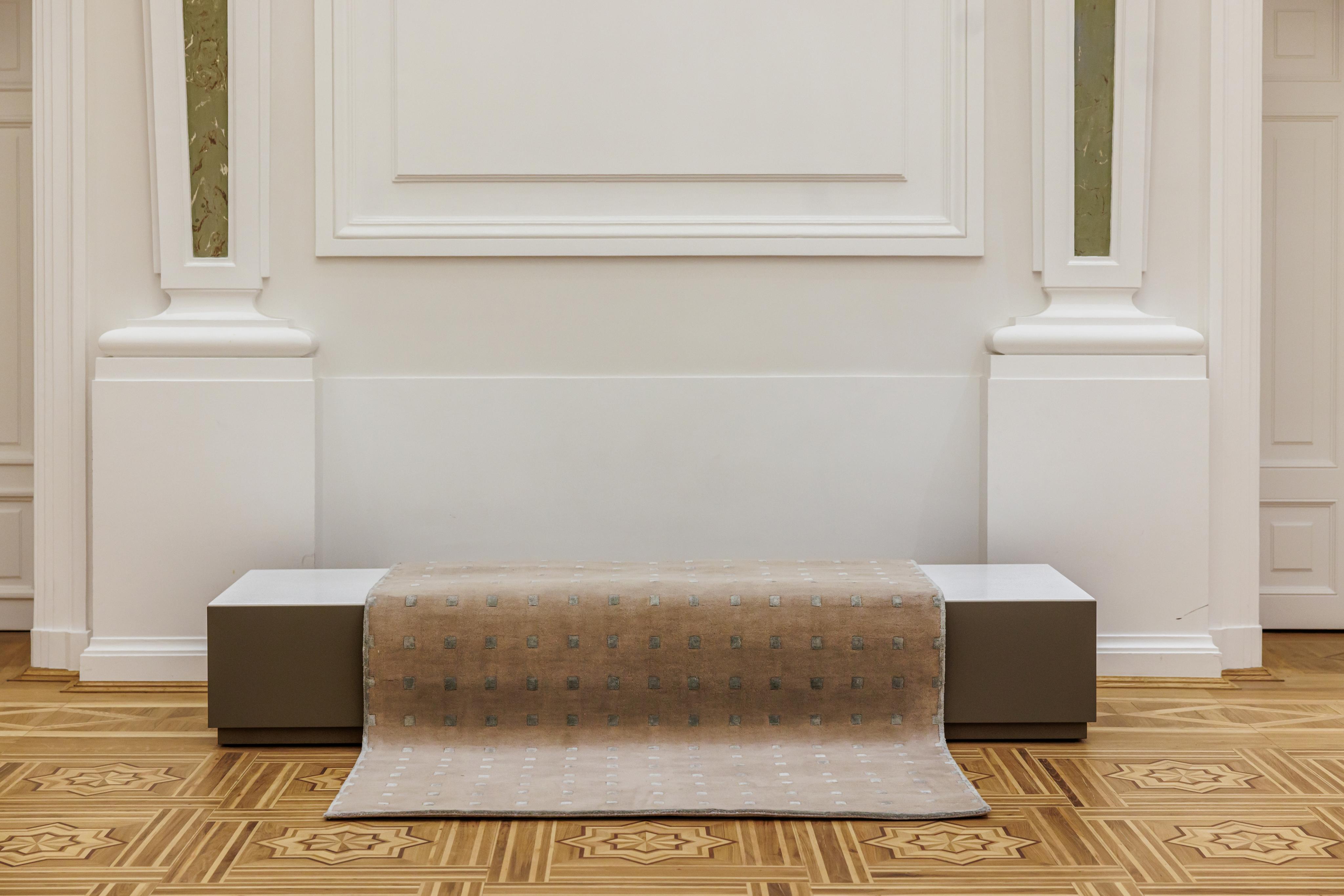 Teppich DELTA beige mit mintgrünen Quadraten [Amelia]