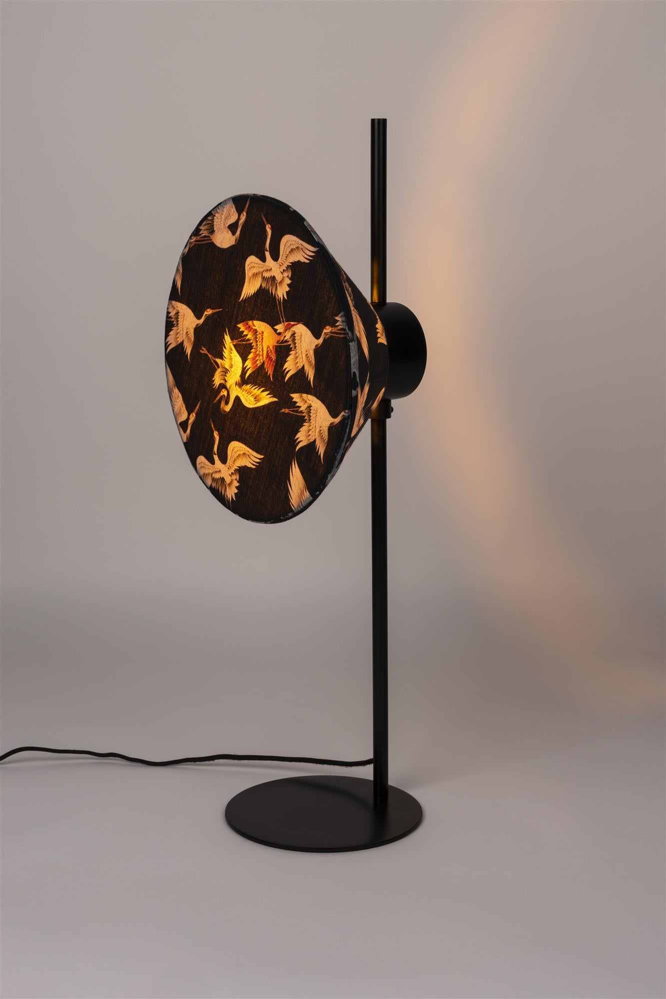 JAYLEE black table lamp
