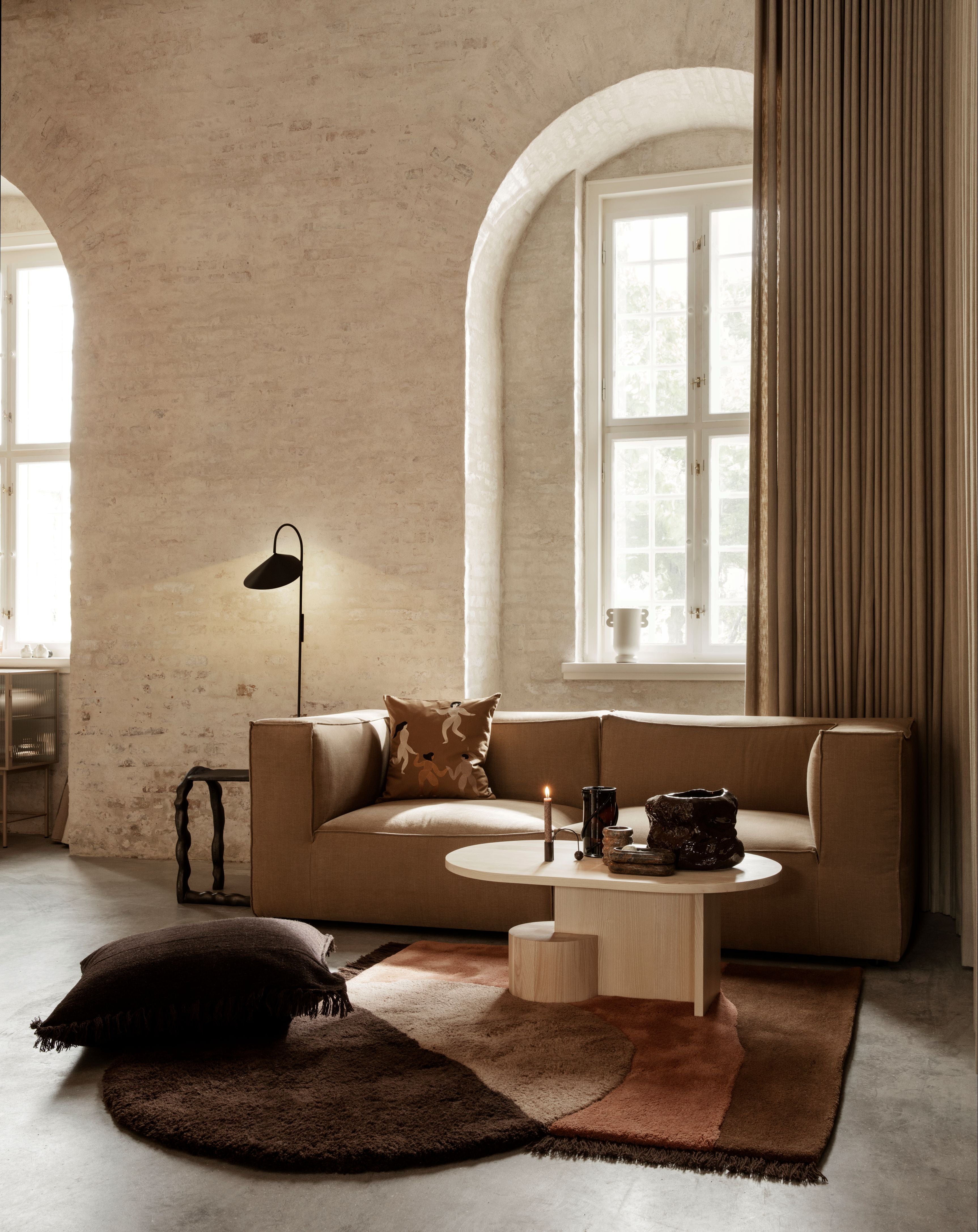 VIEW brown rug with burgundy
