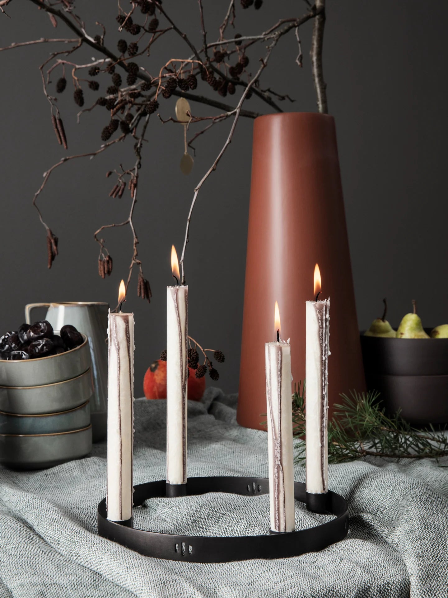 CIRCLE Kerzenständer schwarz 