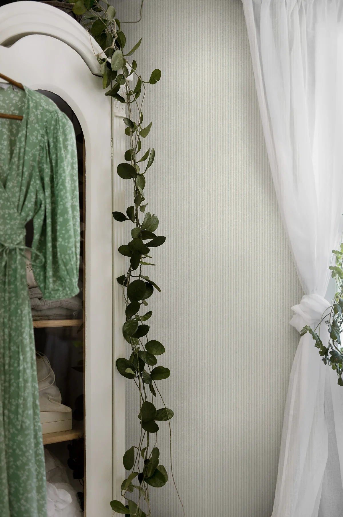 Structural wallpaper imitating striped linen POLKA STRIPE green with beige