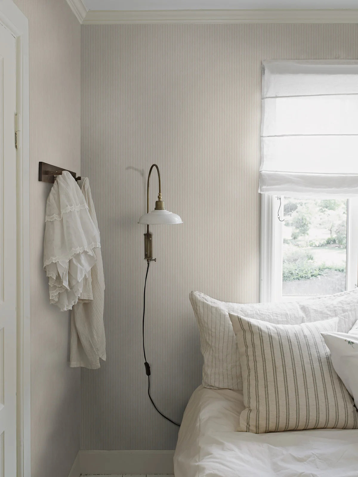 Structural wallpaper imitating striped linen POLKA STRIPE pink with beige