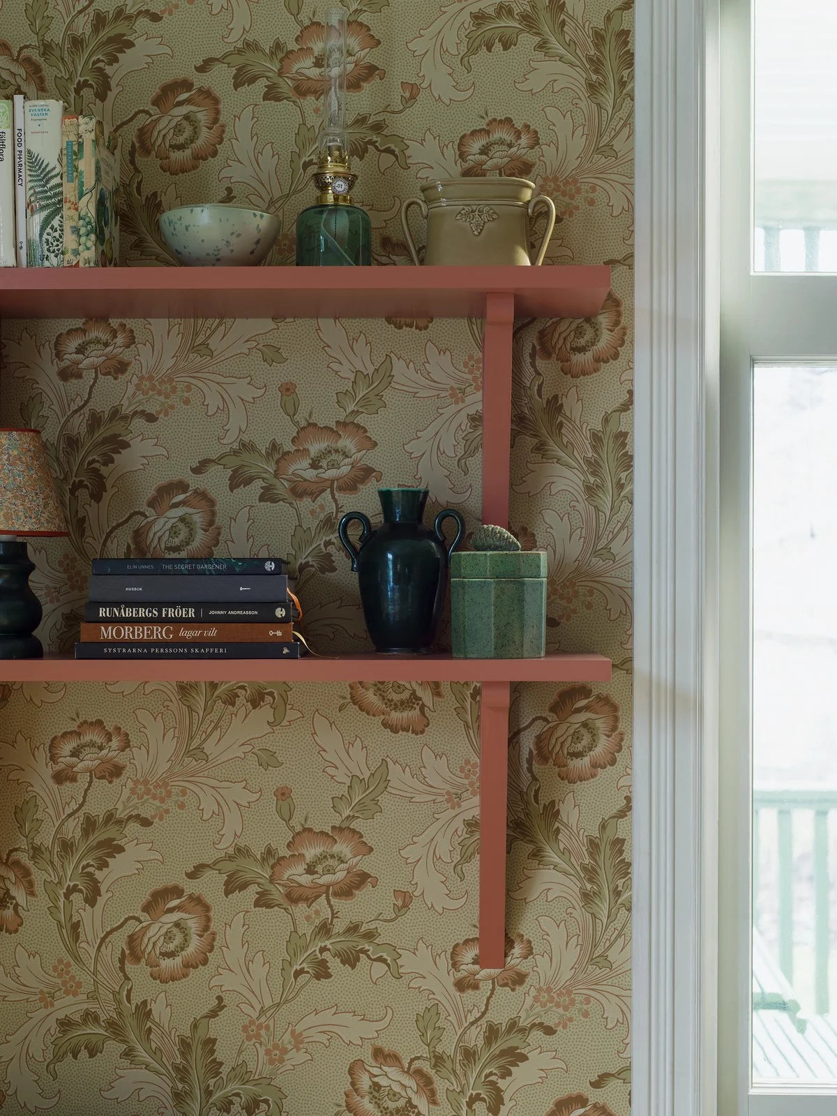 Non-woven paper wallpaper with a botanical pattern GÖTEBORG beige with green