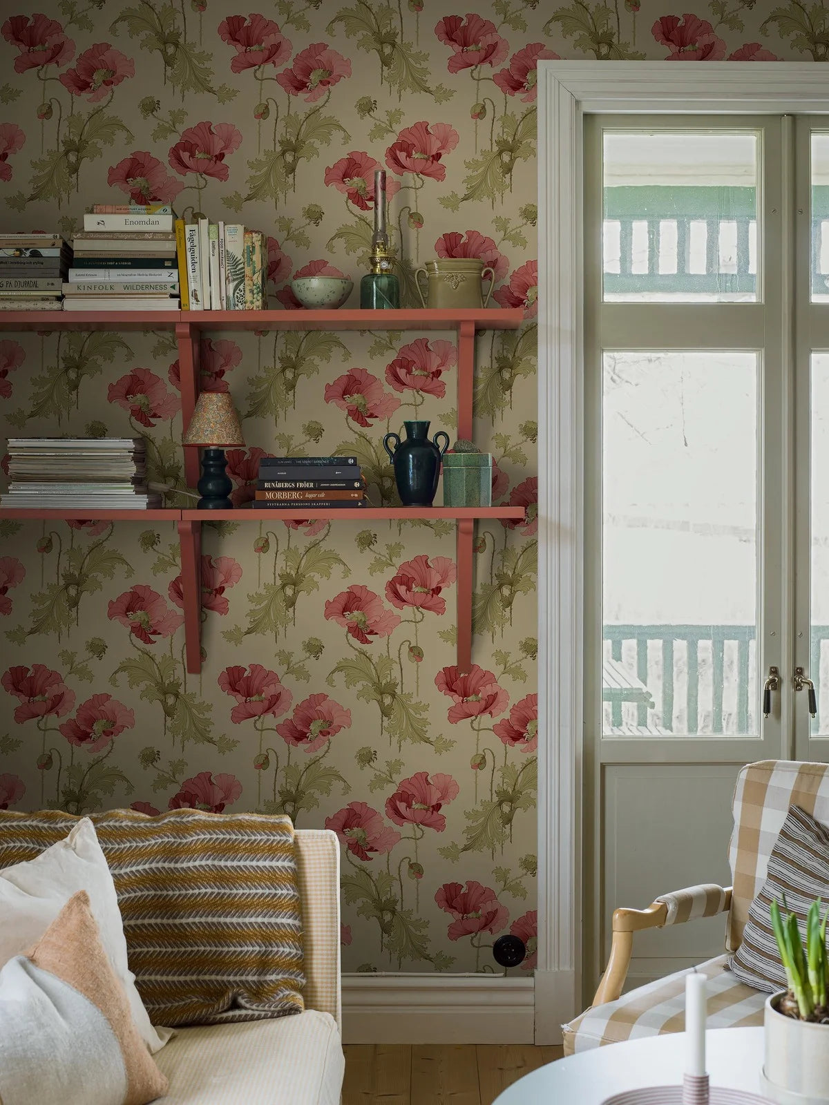 Non-woven paper wallpaper with a floral pattern VALLMO beige with pink