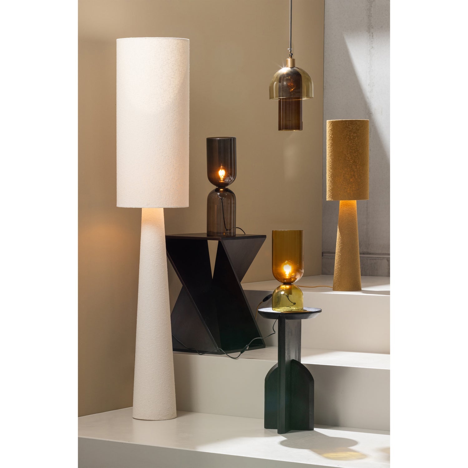 KIONI black side table