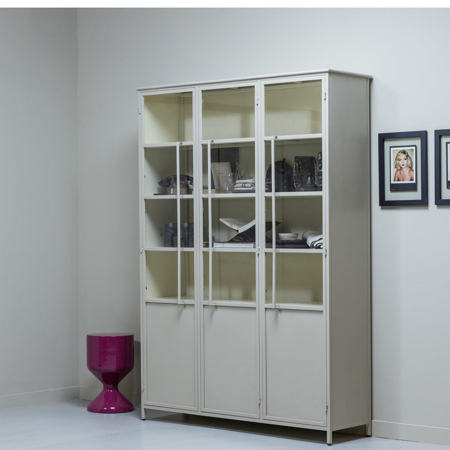 3-door display cabinet EXHIBIT sand
