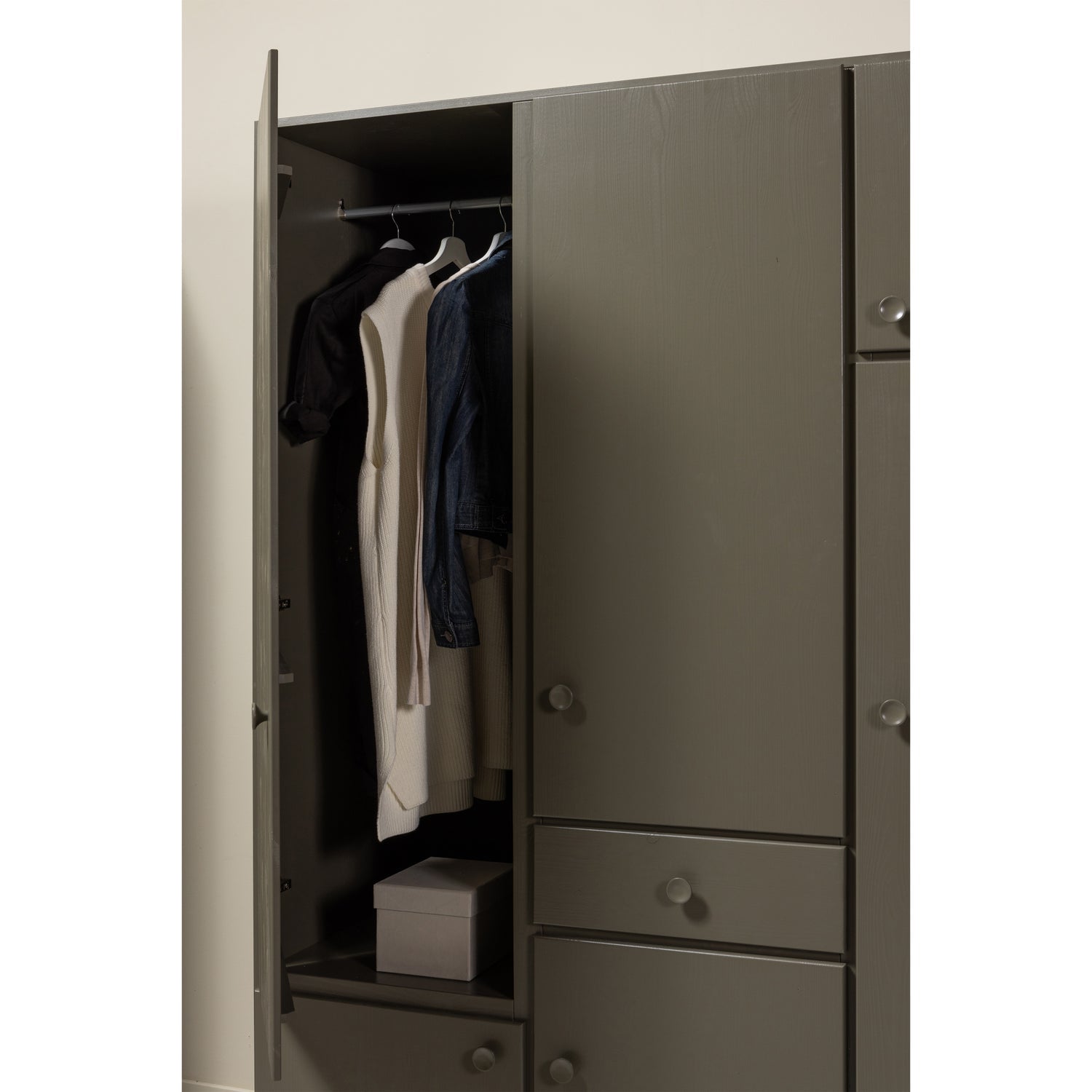 3-Türer-Kleiderschrank Alfie dunkelgrüne Kiefer