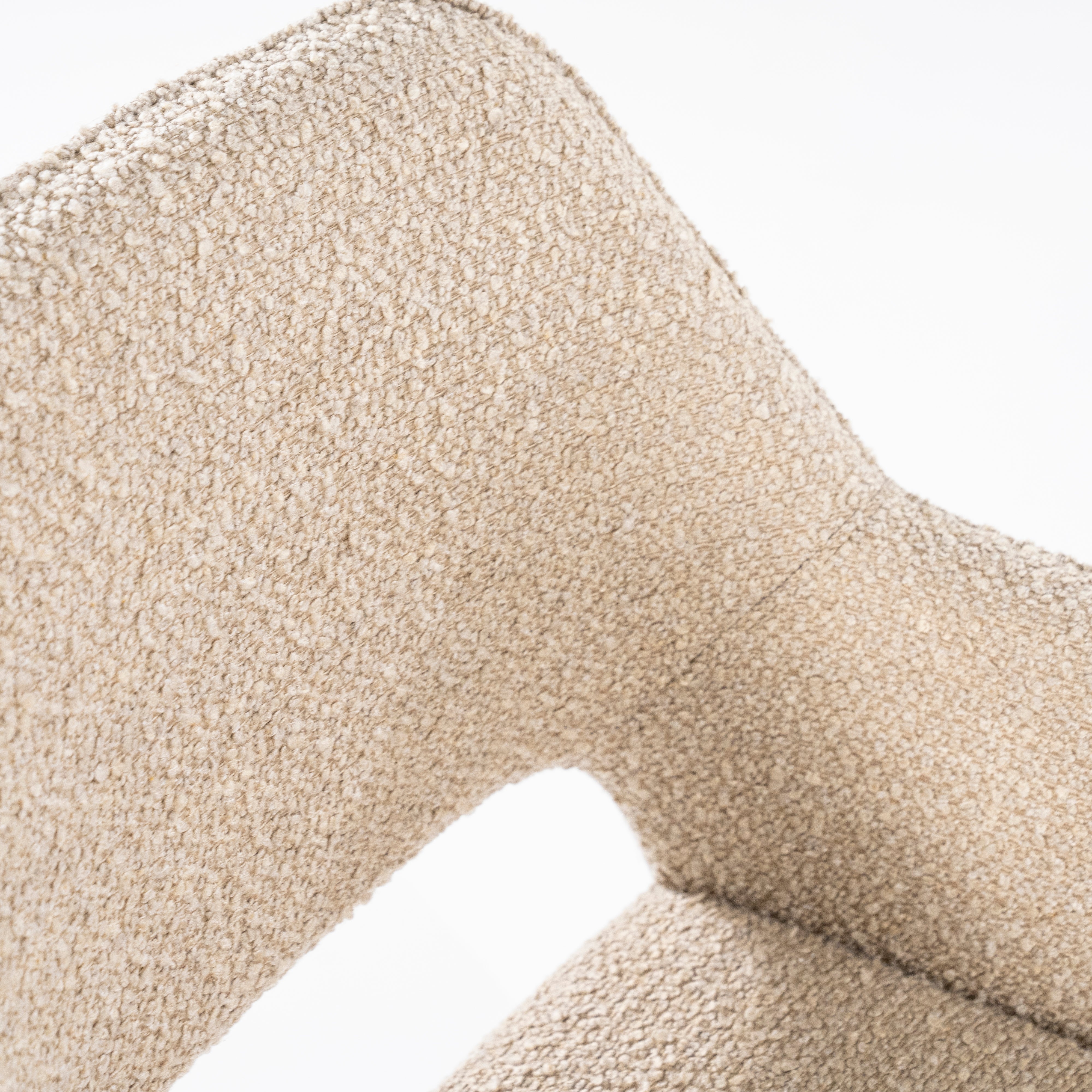 FABIO Chair in Sand with Black Base