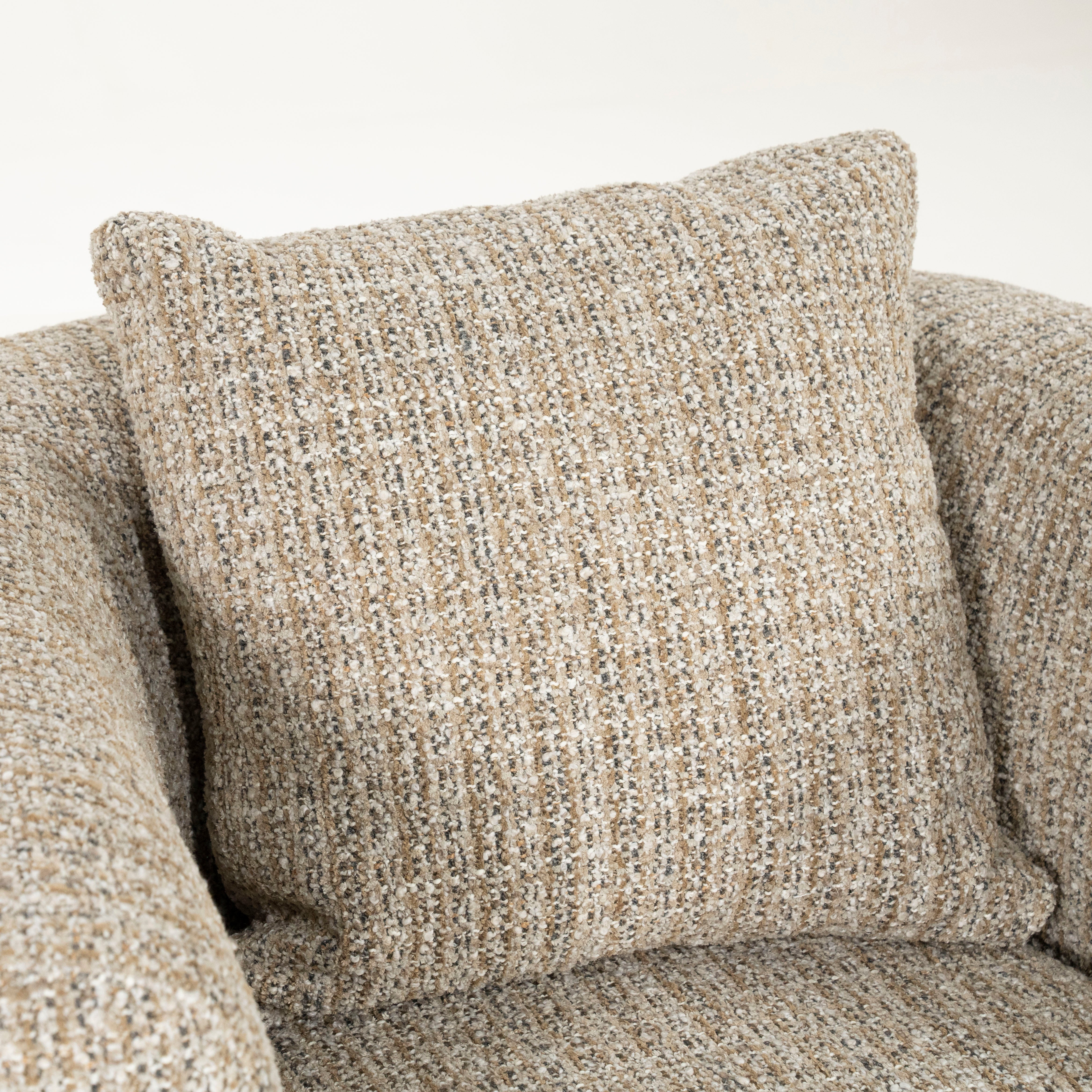 Drehstuhl JORDAN beige mit Holzfuß