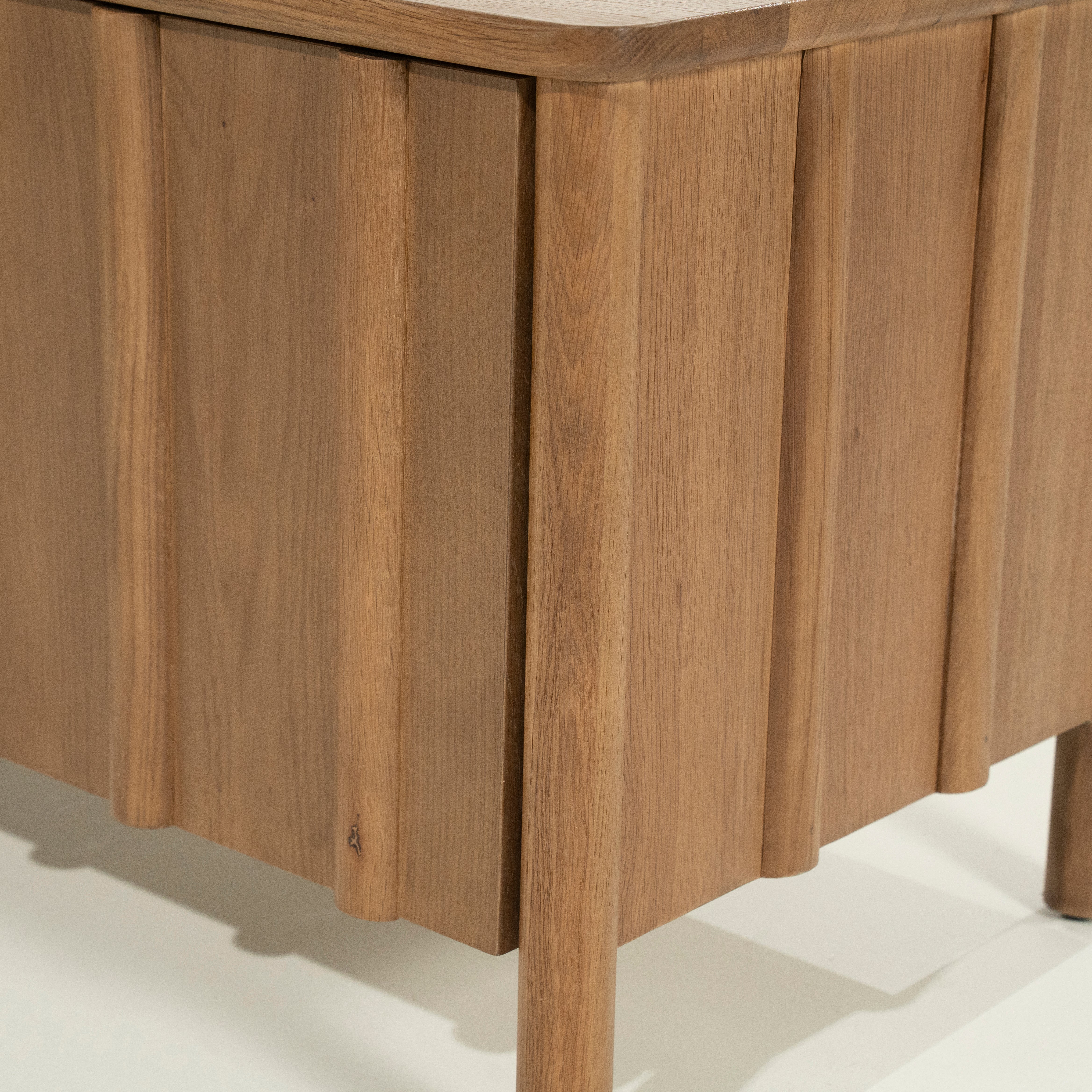 JAKE TV Cabinet dark oak wood