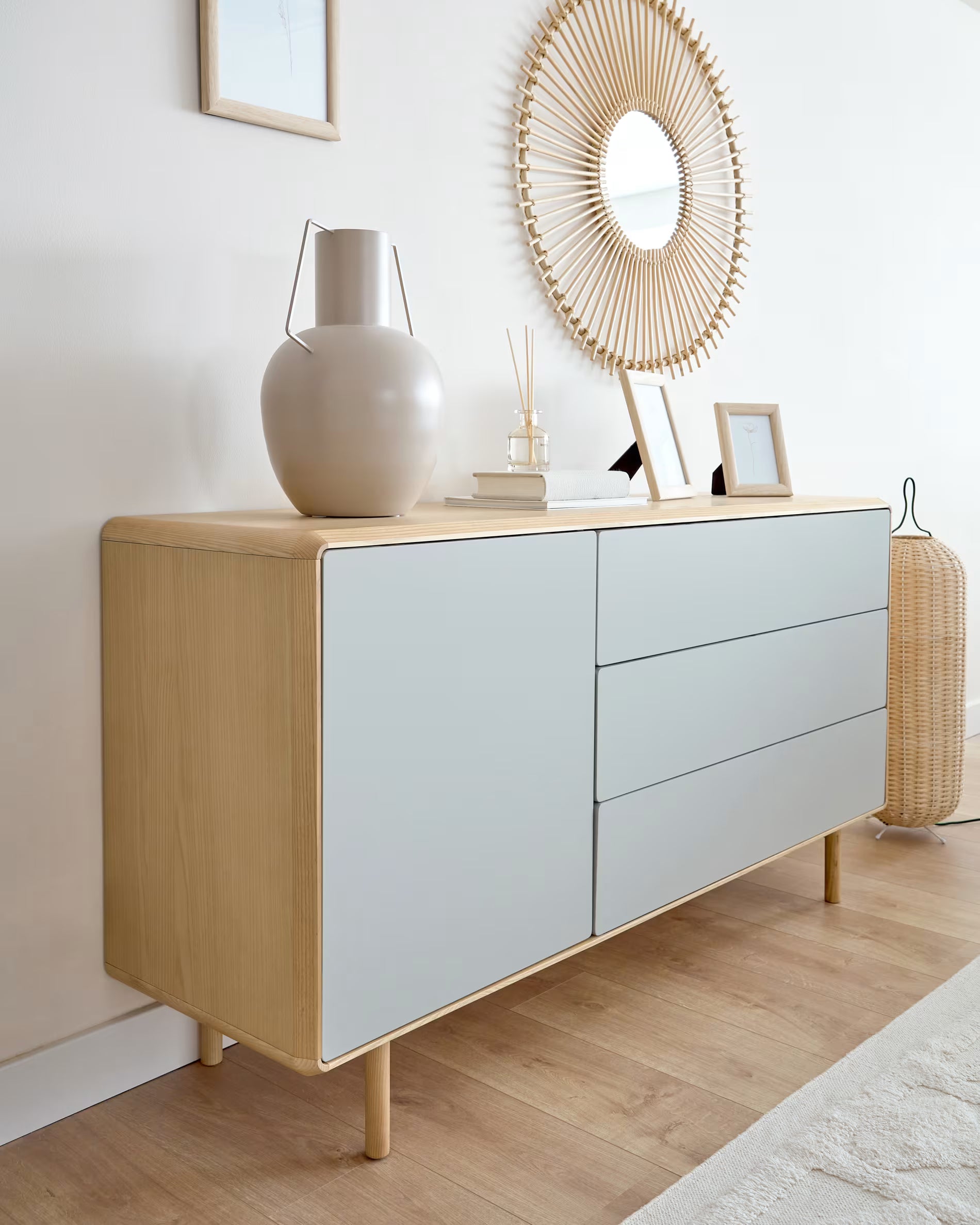 ANIELLE Chest of Drawers in Light Gray with Wood